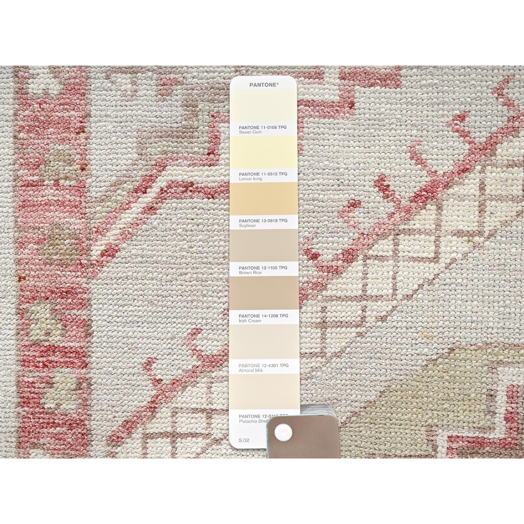 Noué à la main 4'10