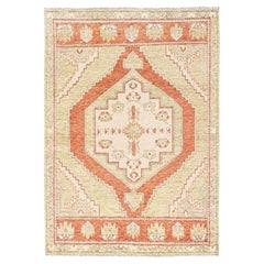 Handgeknüpfter Wollteppich im anatolischen Dorfdesign, Farbe „Pebble Brown“, Maße 122 x 206 cm, ohne Flor