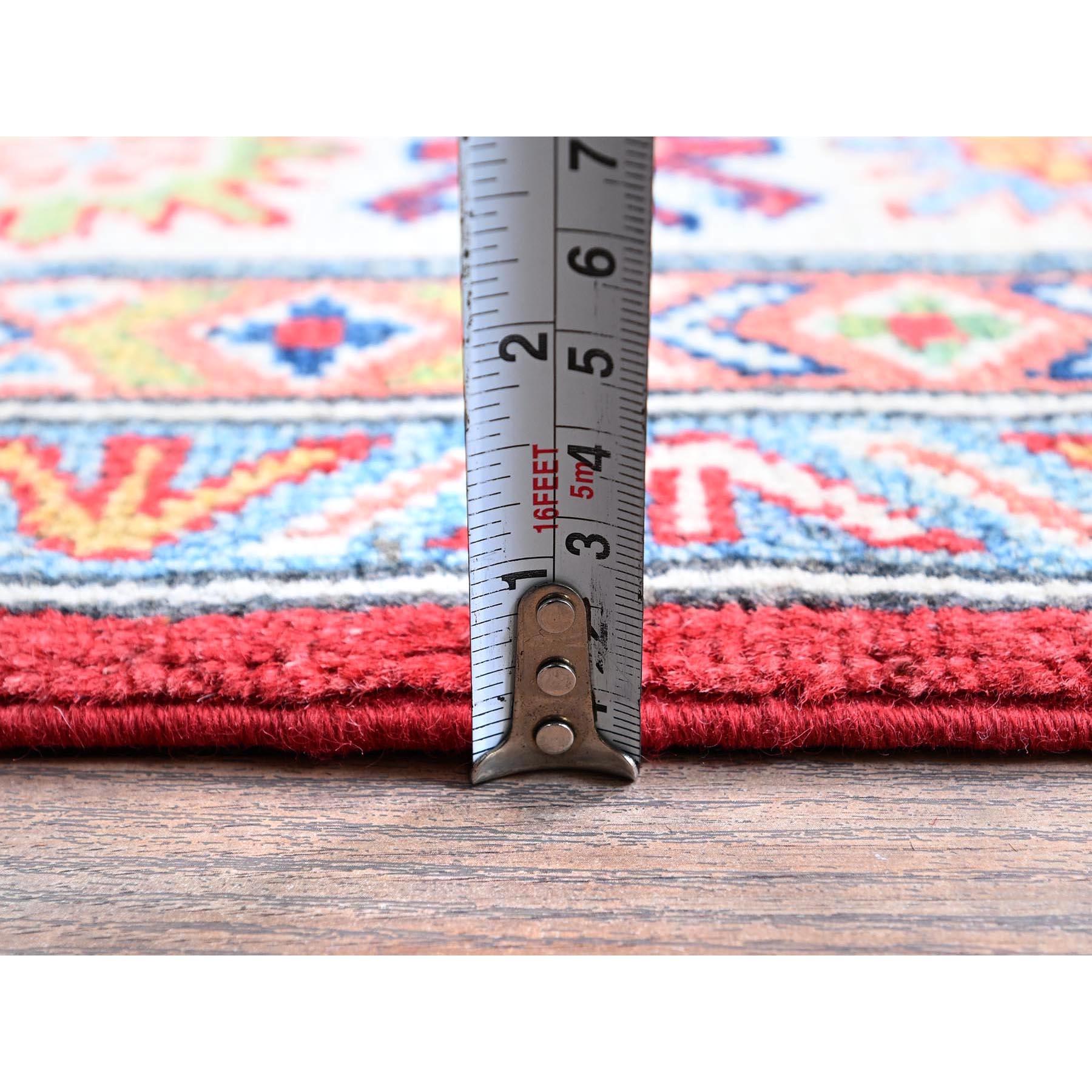 Contemporary 4'10