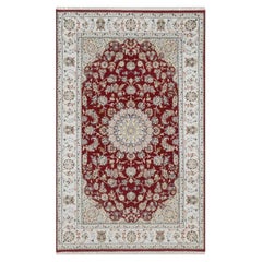4'10"x7'10" Red Nain with Medallion Design 250 KPSI Hand Knotted Wool & Silk Rug