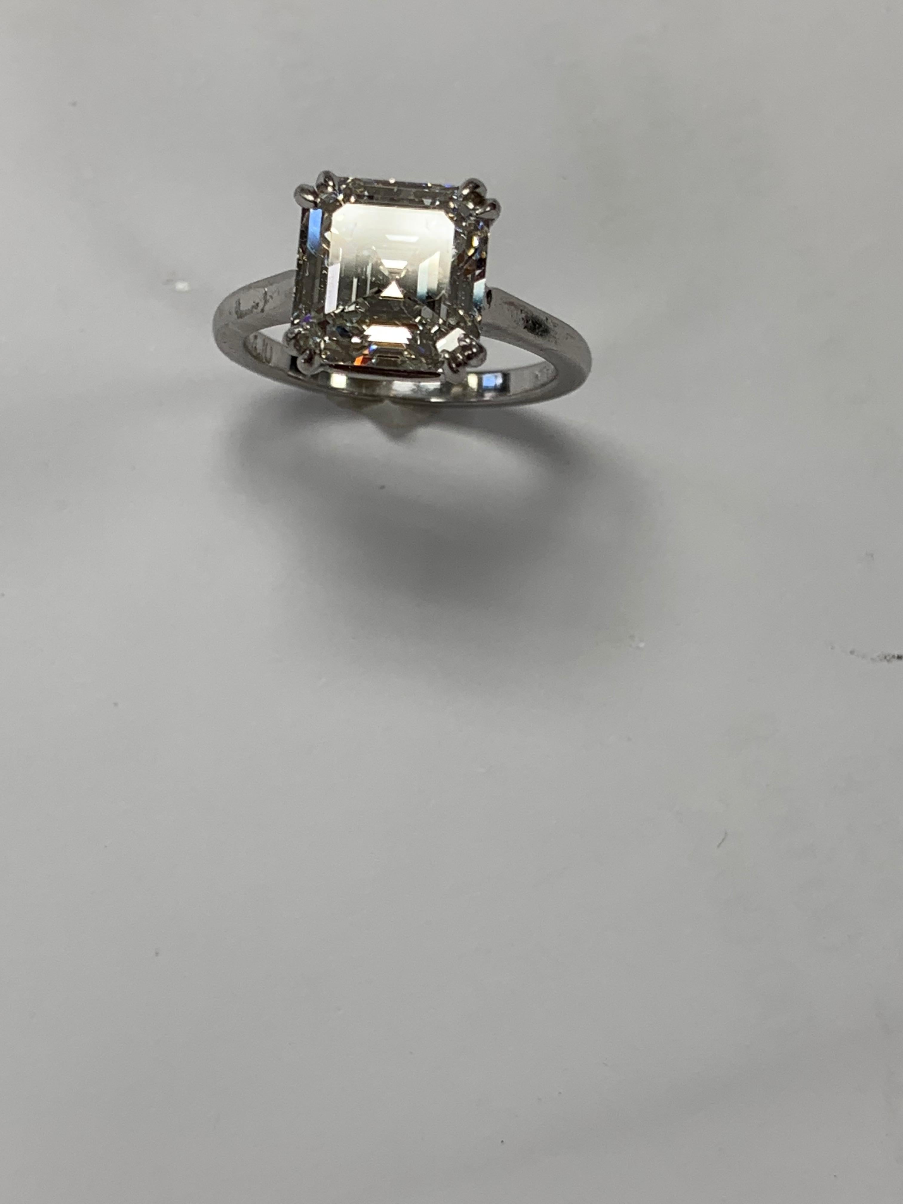 4.11 Asscher Cut Diamond Ring In Excellent Condition In New York, NY