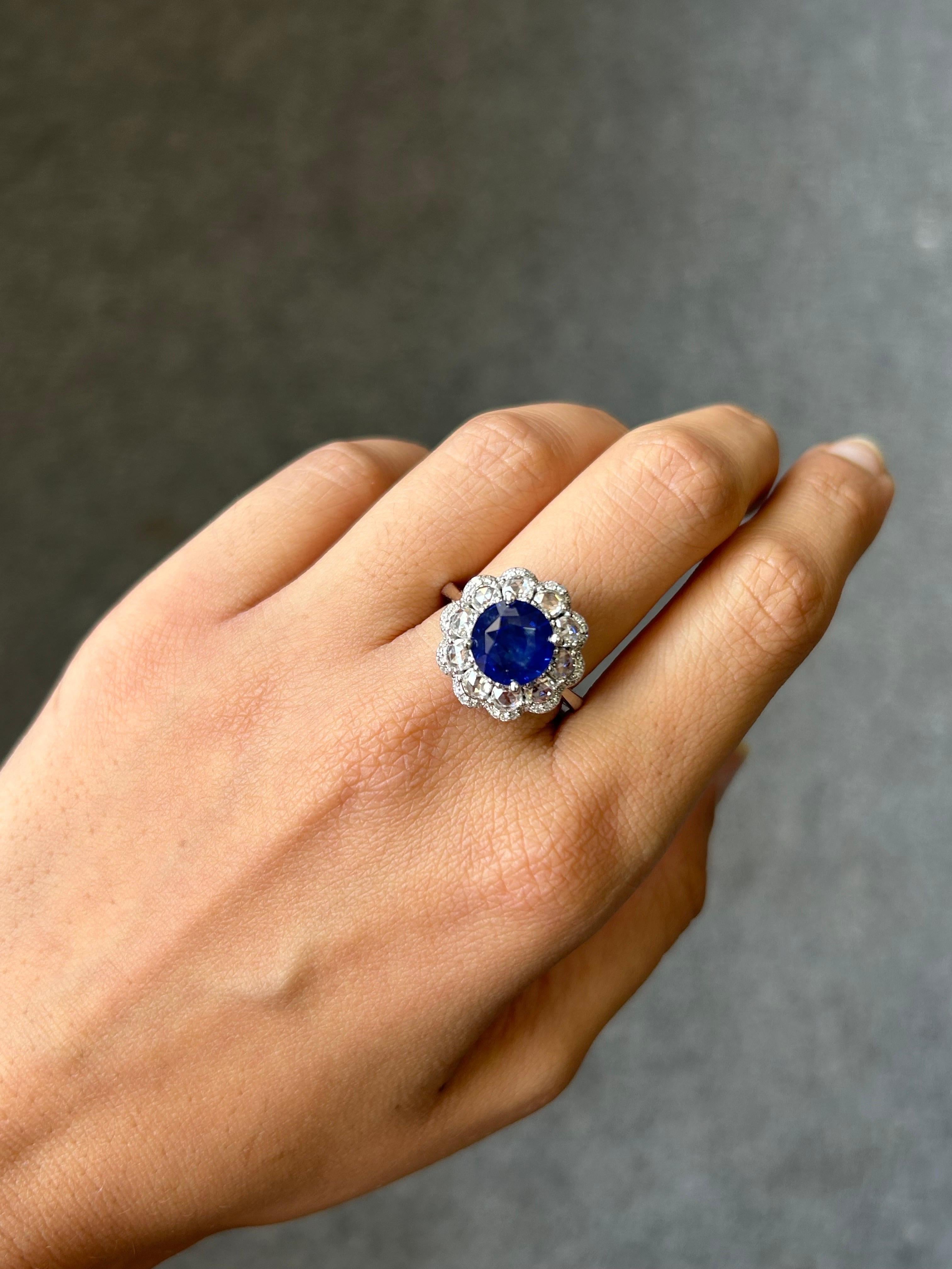 4.11 Carat Ceylon Blue Sapphire & Diamond Engagement Ring For Sale 1
