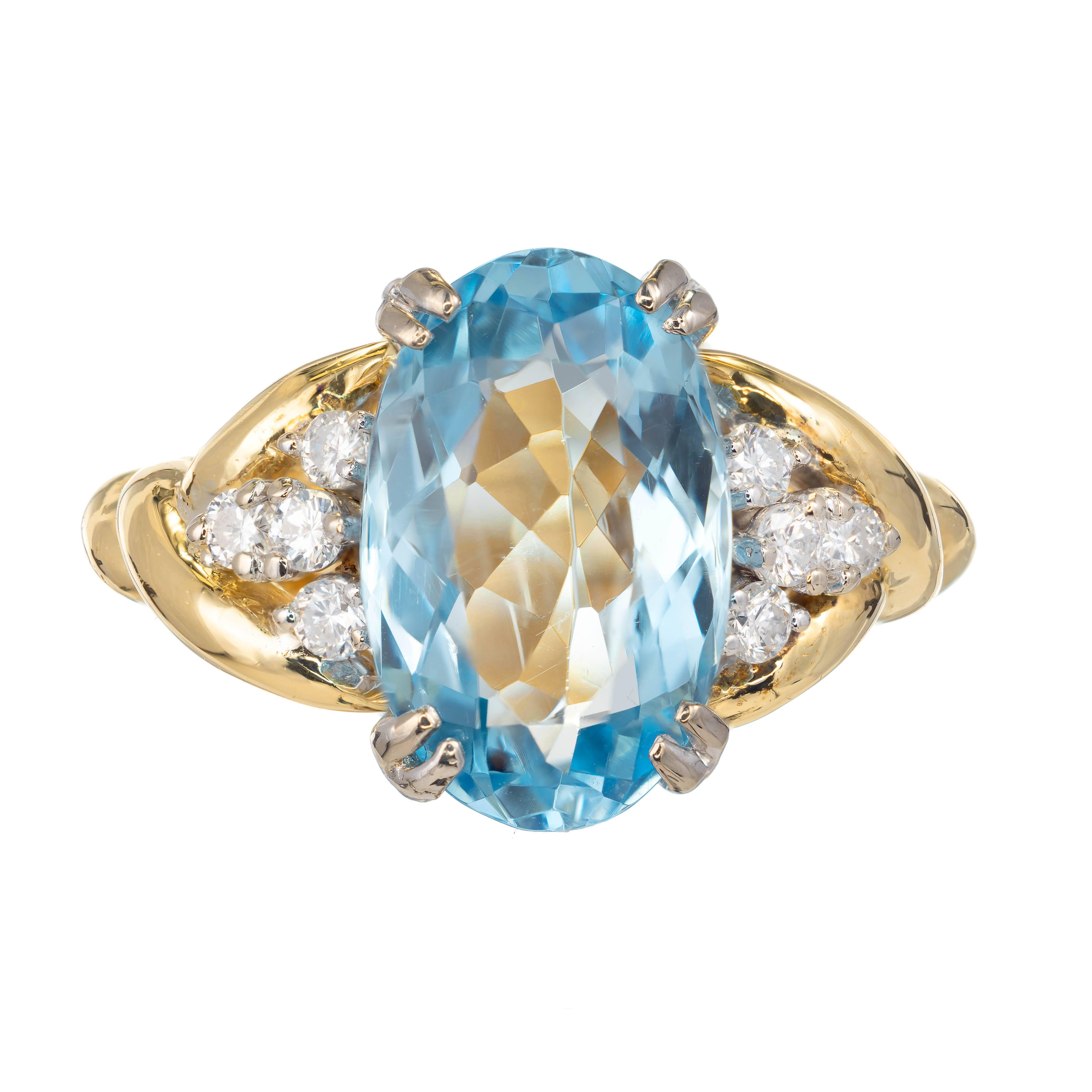 Oval Cut 4.11 Carat Natural Oval Aquamarine Diamond Gold Engagement Ring