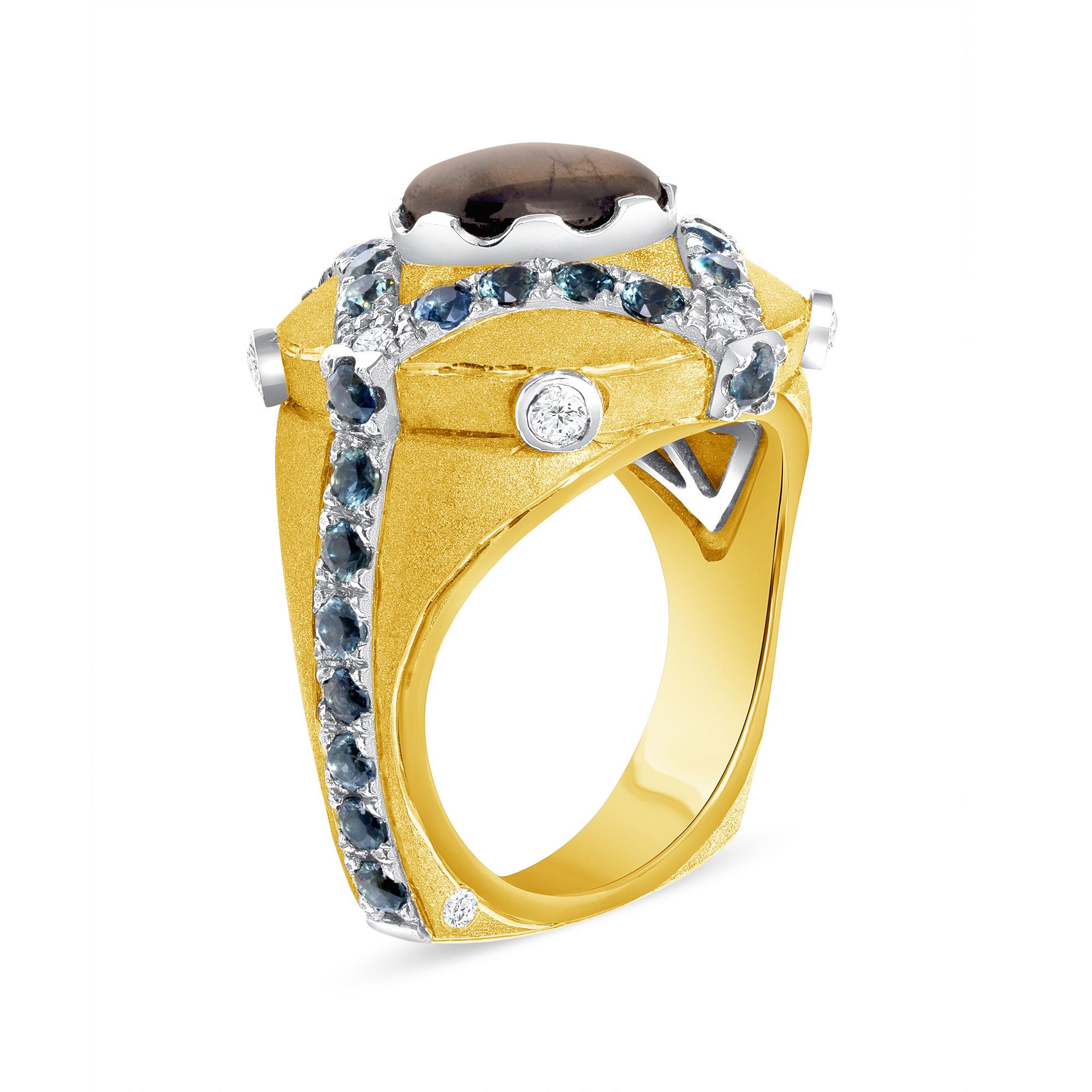 Contemporary 4.11 Carat Sapphire Diamond Yellow Gold Platinum Fashion Ring For Sale