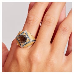 Anello di moda con zaffiro e diamante in oro giallo e platino da 4,11 carati