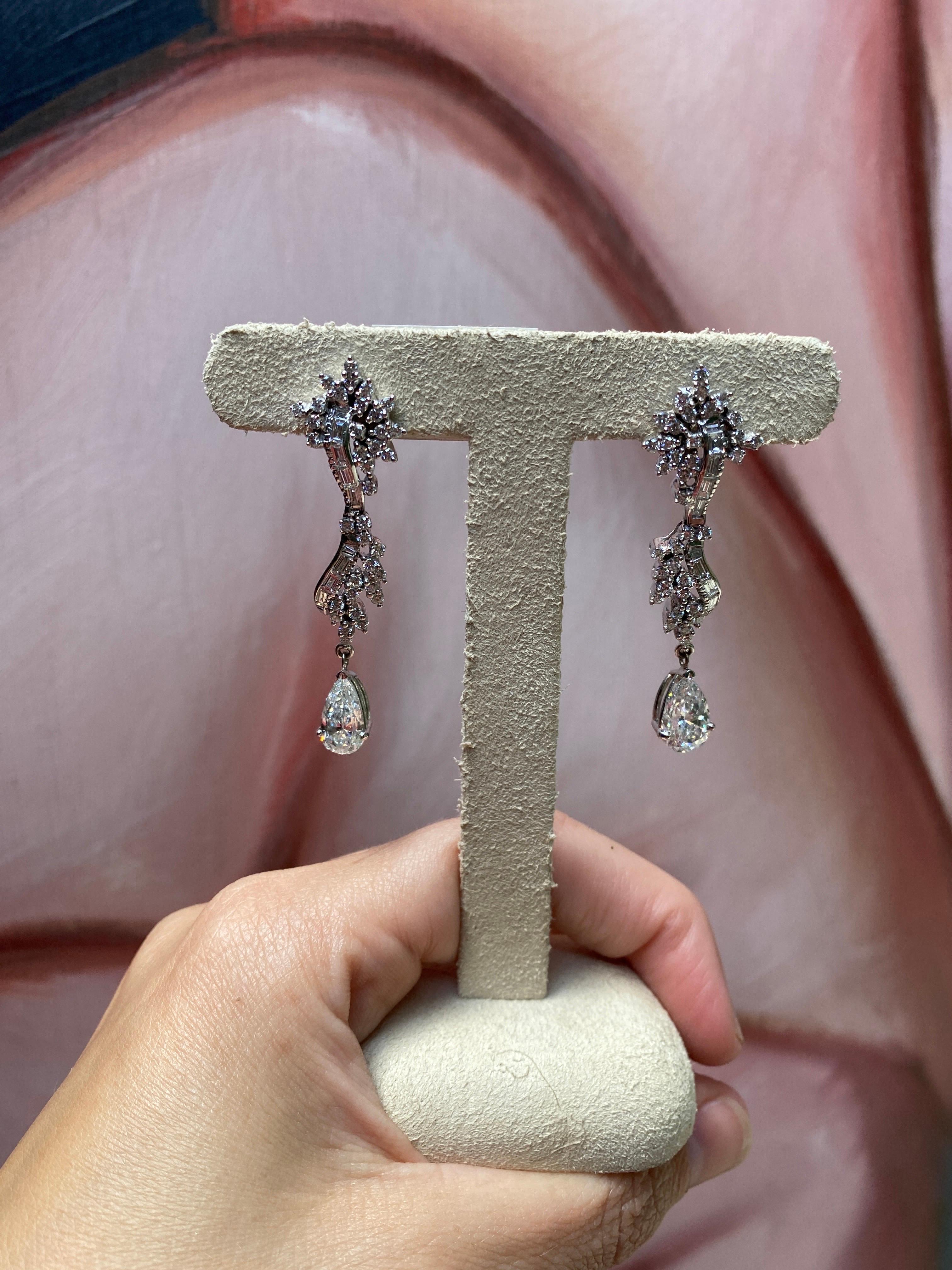 4.11ctw Pear Shaped Natural Diamond & 2.00ctw Diamond Dangle Earrings, Palladium For Sale 2