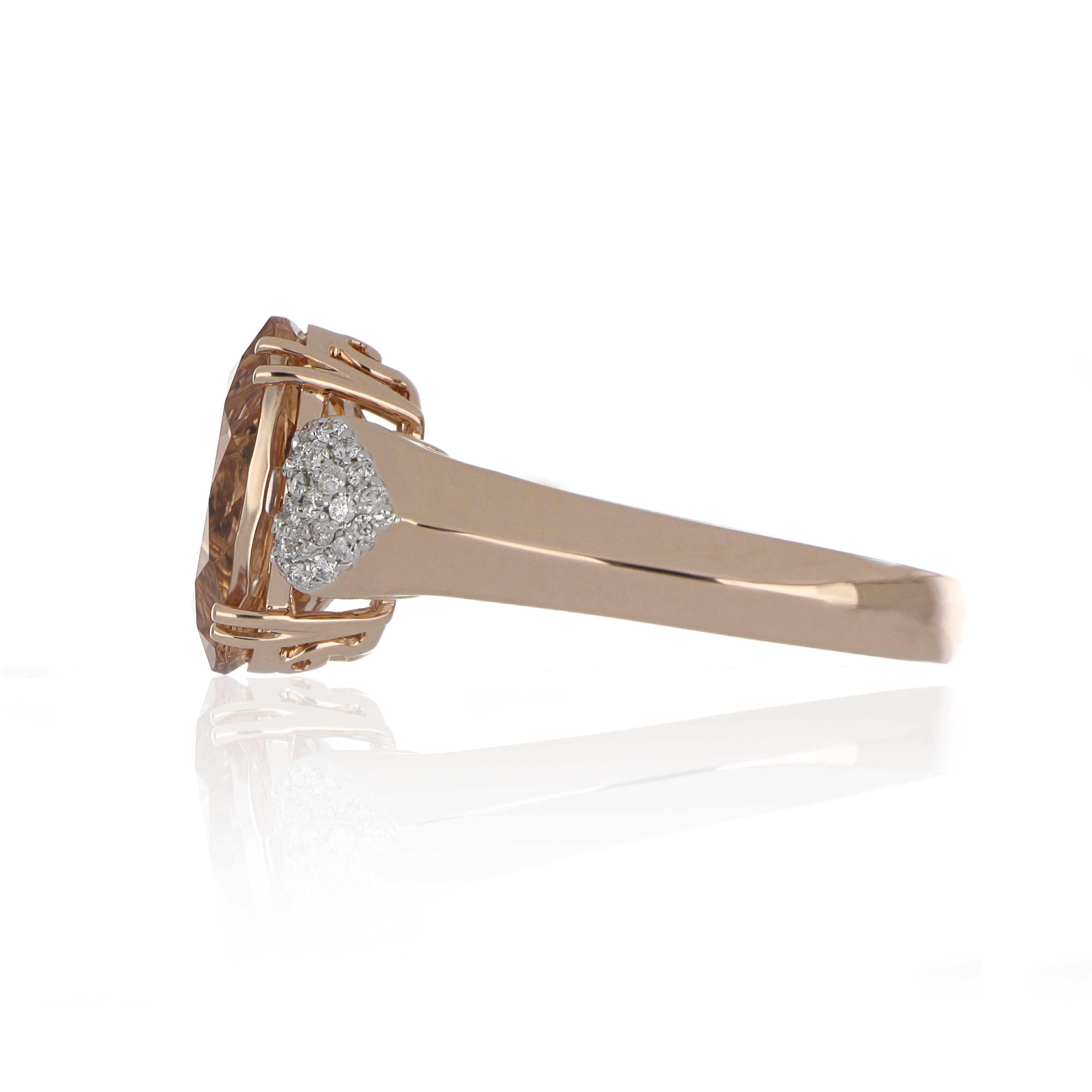 4.12 Carat Morganite Ring with Diamonds in 14 Karat Rose Gold For Sale 4
