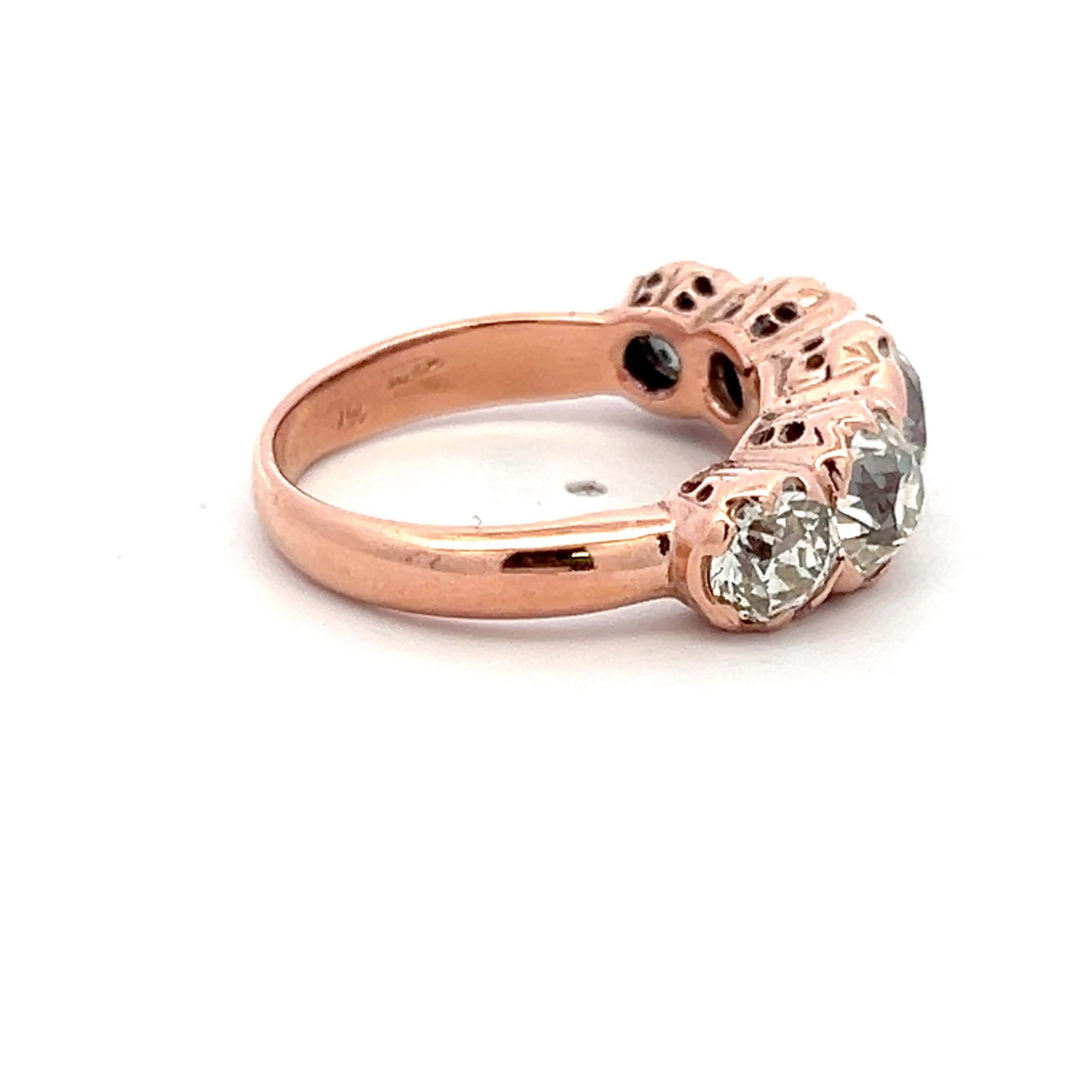 Titre :
4.12 Carat Old European Cut M-J SI1-I3 Diamond 14 Karat Rose Gold Five-Stone Ring (bague à cinq pierres en or rose 14 carats)
Le style :
Bague à cinq pierres
Métal :
Or rose 14 carats
Pierre précieuse 1 :
Diamant de 1,28 carat
Nombre de