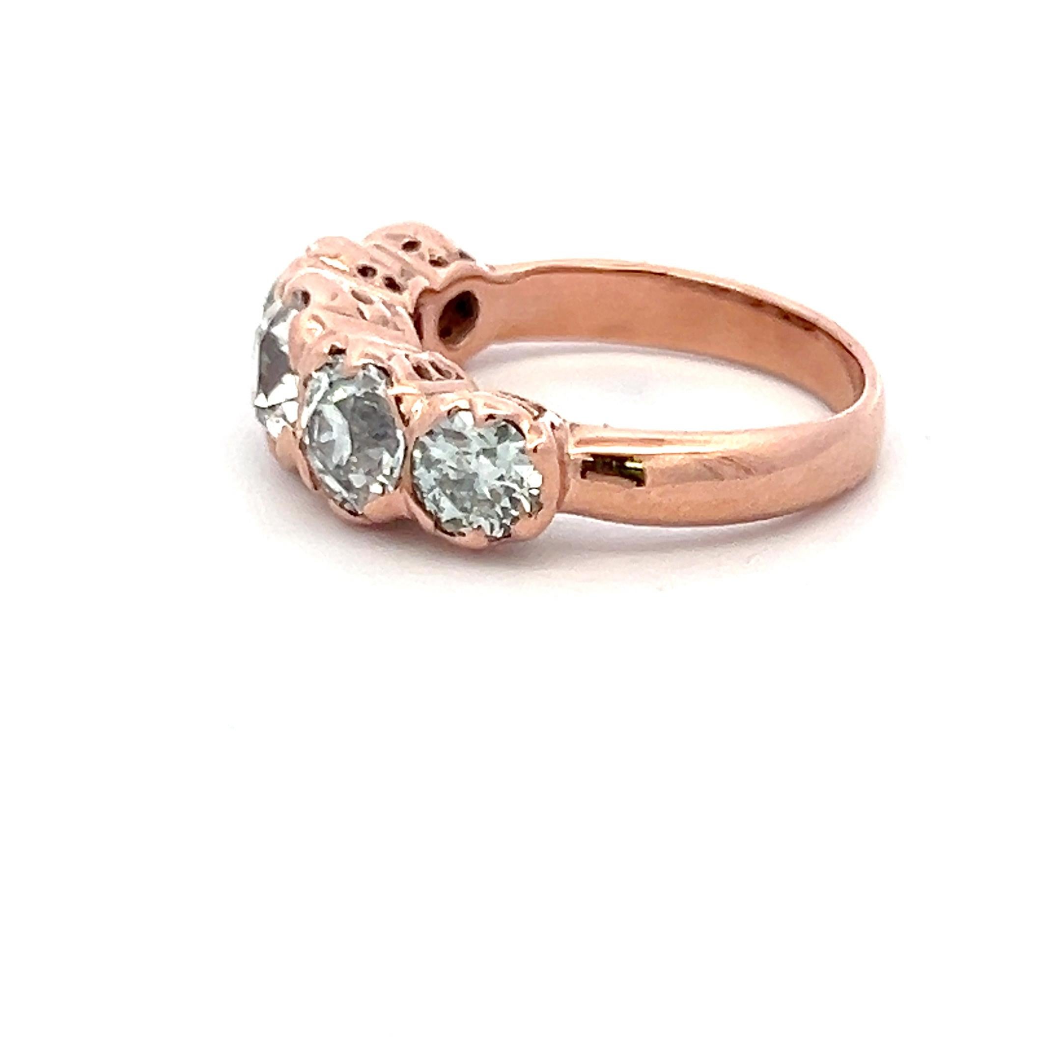 Bague à cinq pierres en or rose 14 carats avec diamant taille européenne ancienne de 4,12 carats Bon état - En vente à New York, NY