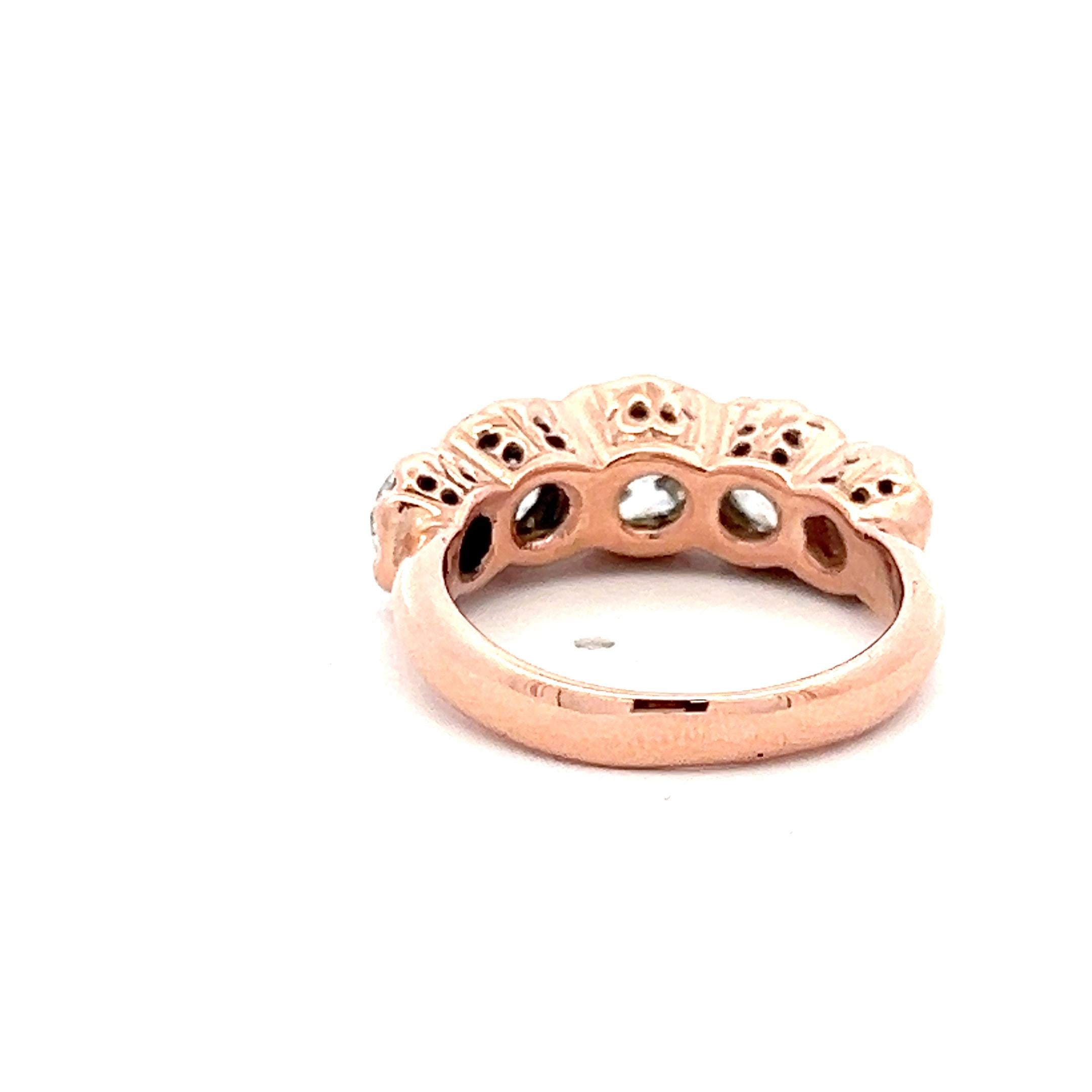 Bague à cinq pierres en or rose 14 carats avec diamant taille européenne ancienne de 4,12 carats en vente 1