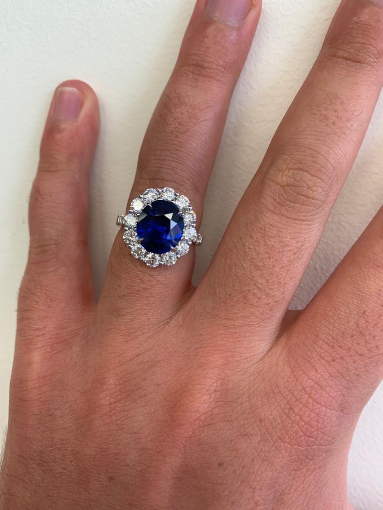 GIA Cert. 4.12 Carat Oval Blue Sapphire & Diamond Ring in 18 Karat White Gold In New Condition In Great Neck, NY