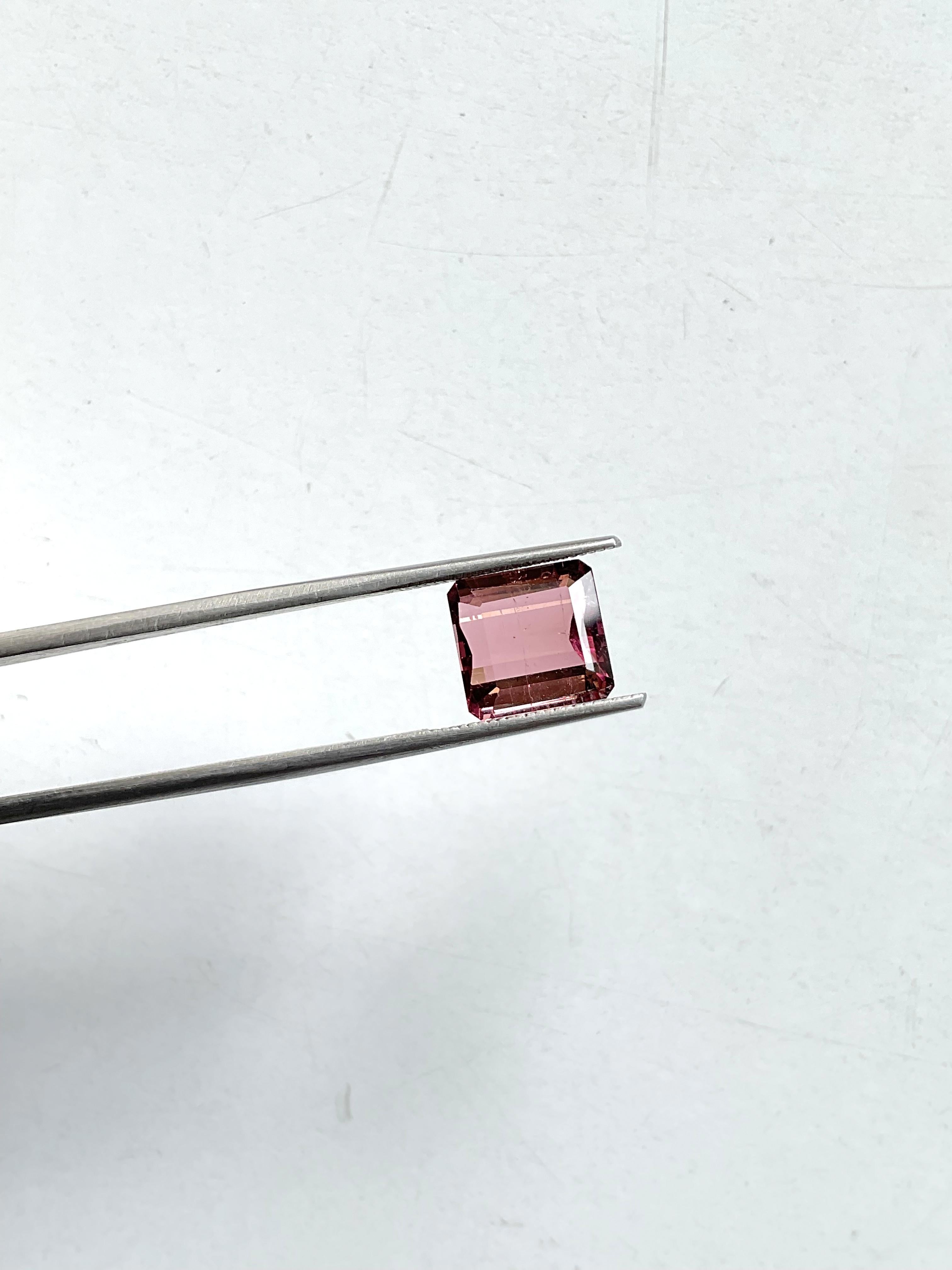 4.12 Carats Pink Peach Tourmaline Octa Faceted Cut stone Top Quality Natural gem en vente 1
