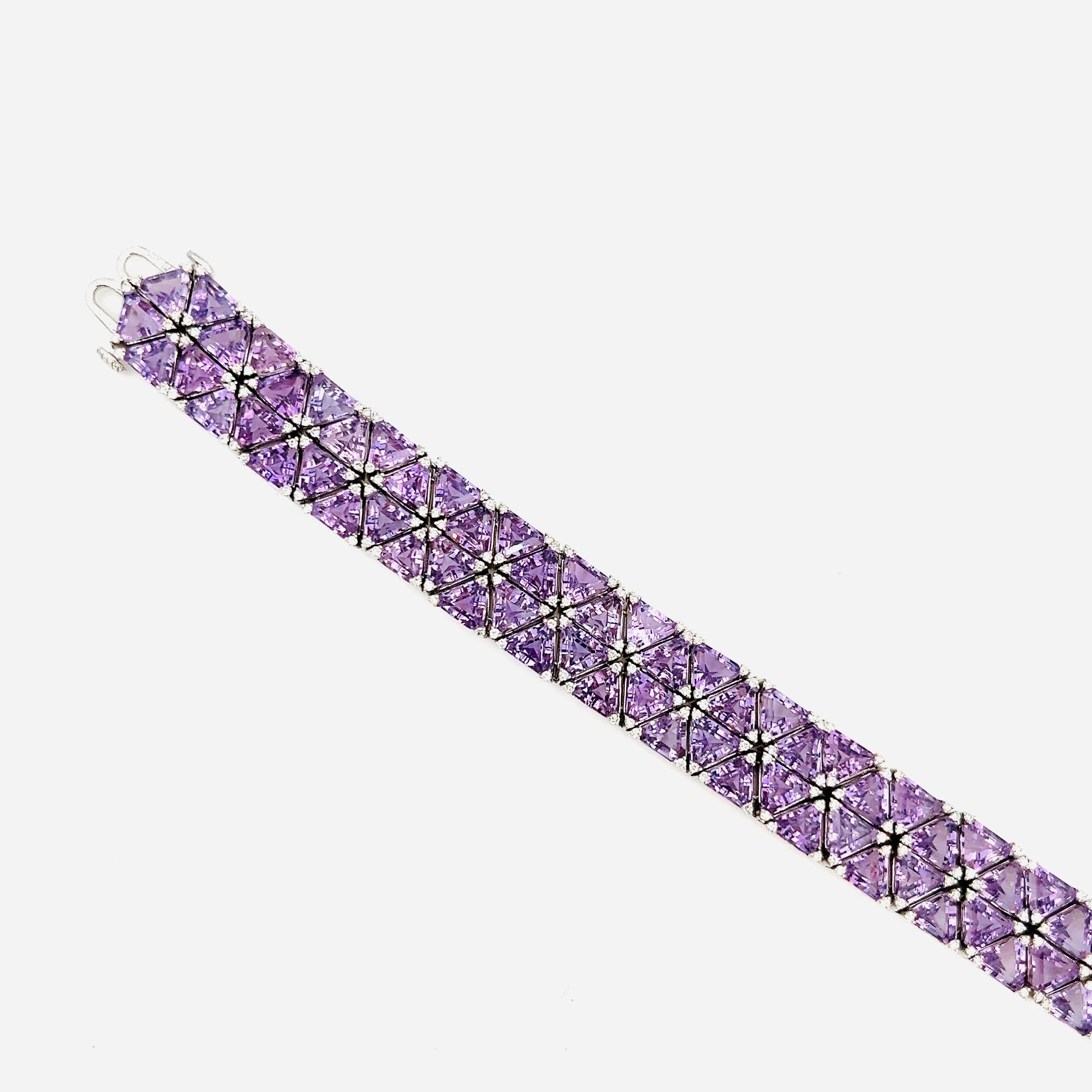 41.29 ct Natural Amethyst & Diamond Bracelet In New Condition For Sale In Chicago, IL