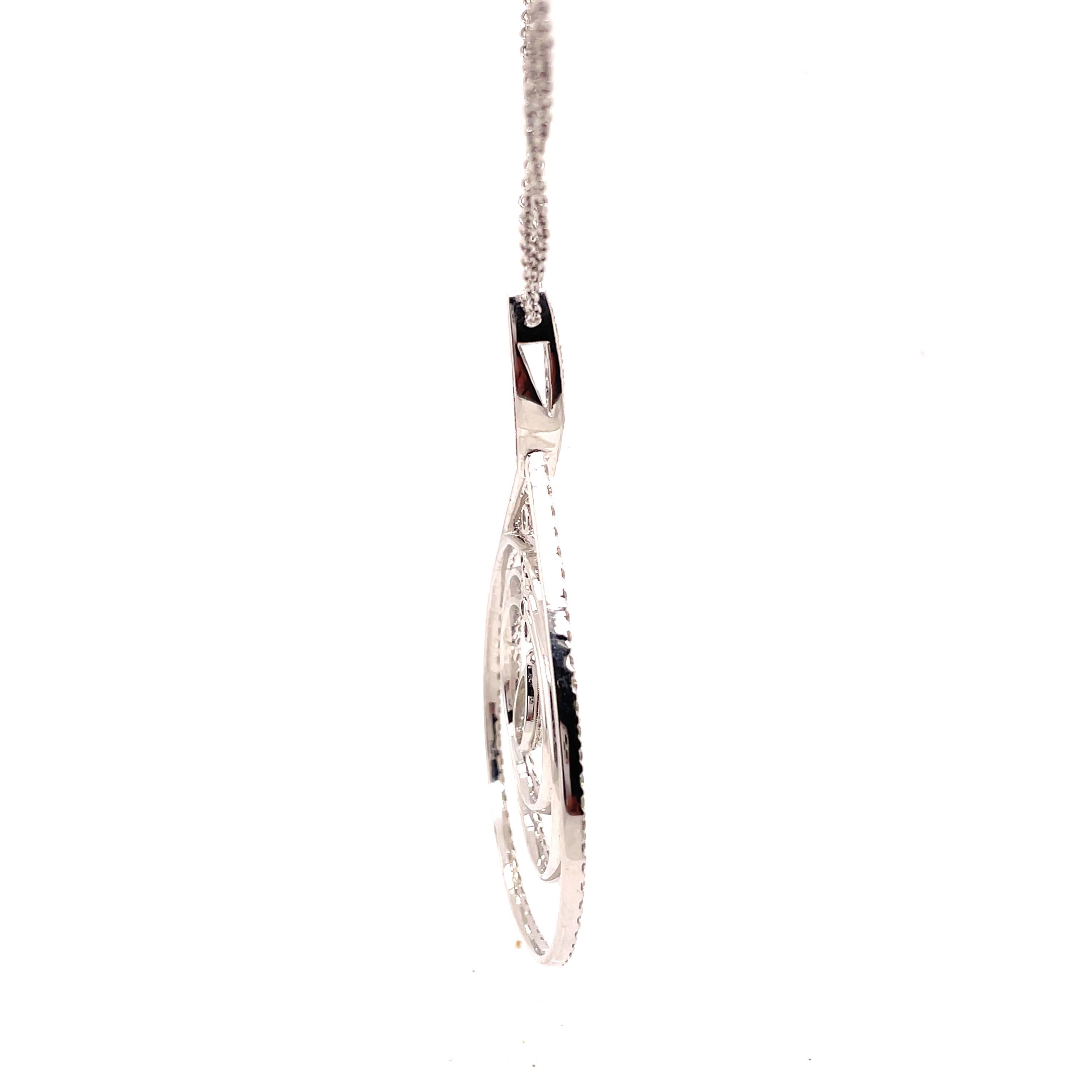 4,12 Karat Diamant-Creolen-Anhänger Halskette 18k Weißgold (Rundschliff) im Angebot