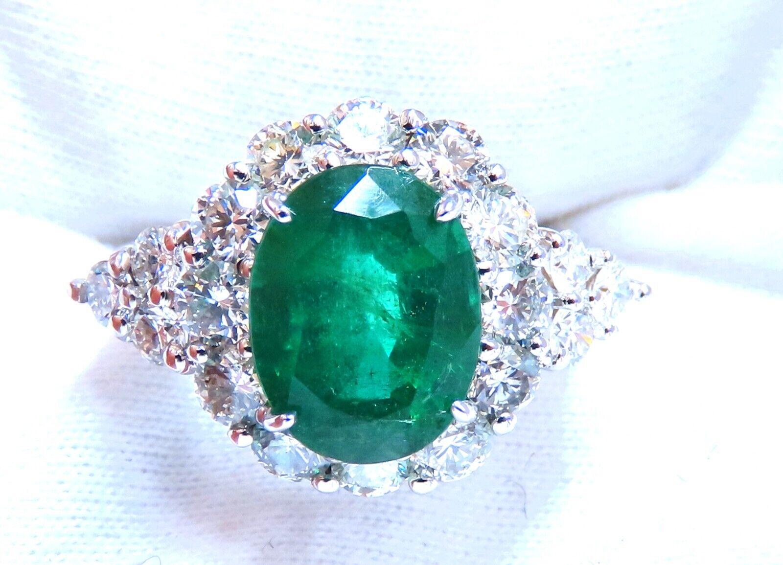 Natural Emerald diamonds ring.

4.12ct natural emerald

 Transparent, Green

Classic Emerald cut, brilliant cut

11.5 x 8.5mm

Standard Oil Treated

2.24ct natural side round diamonds. 

G-colors & Vs-2 clarity.

14kt. white gold.

7 grams.

current