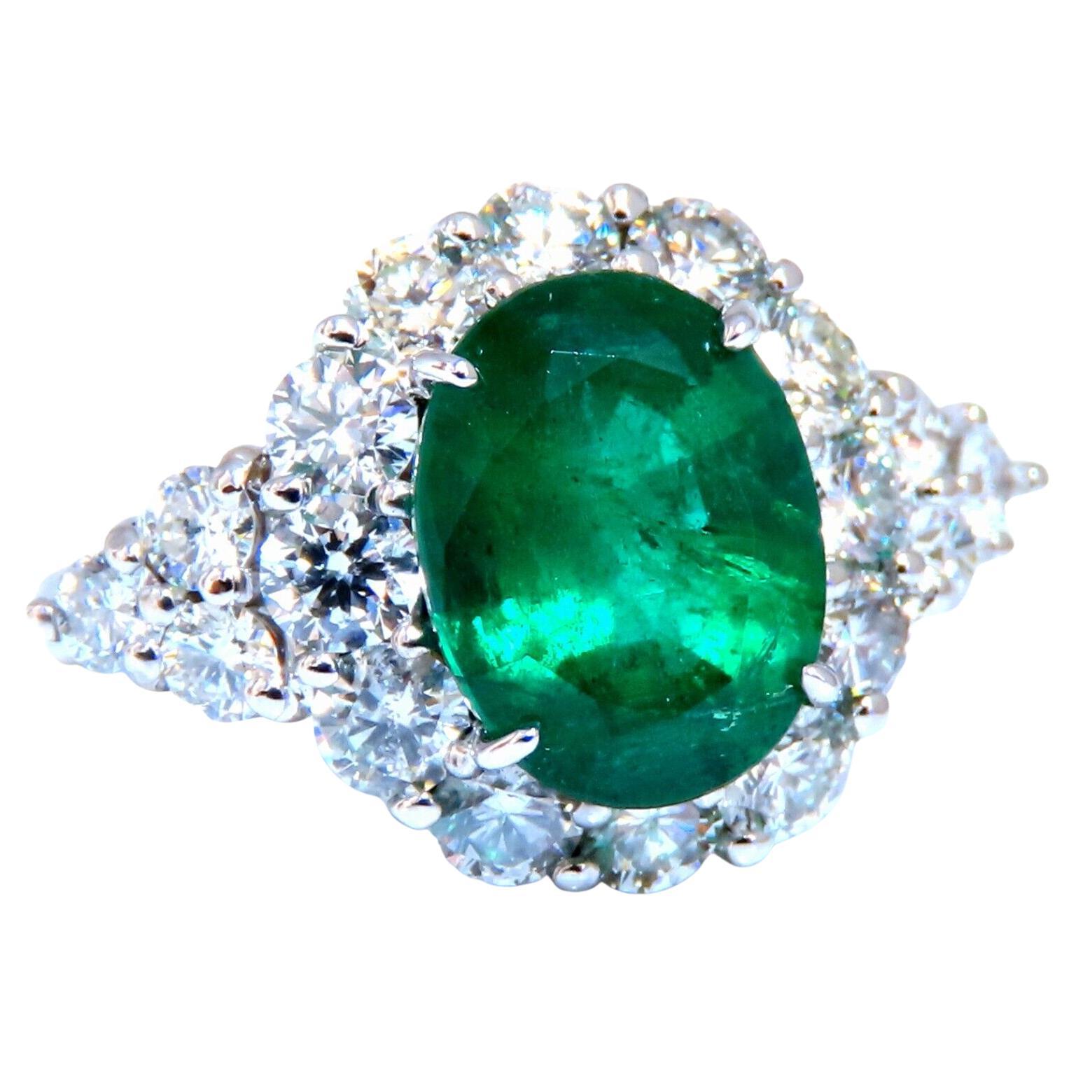 Bague Halo Prime en diamants et émeraude verte naturelle de 4,12 carats de 14 carats