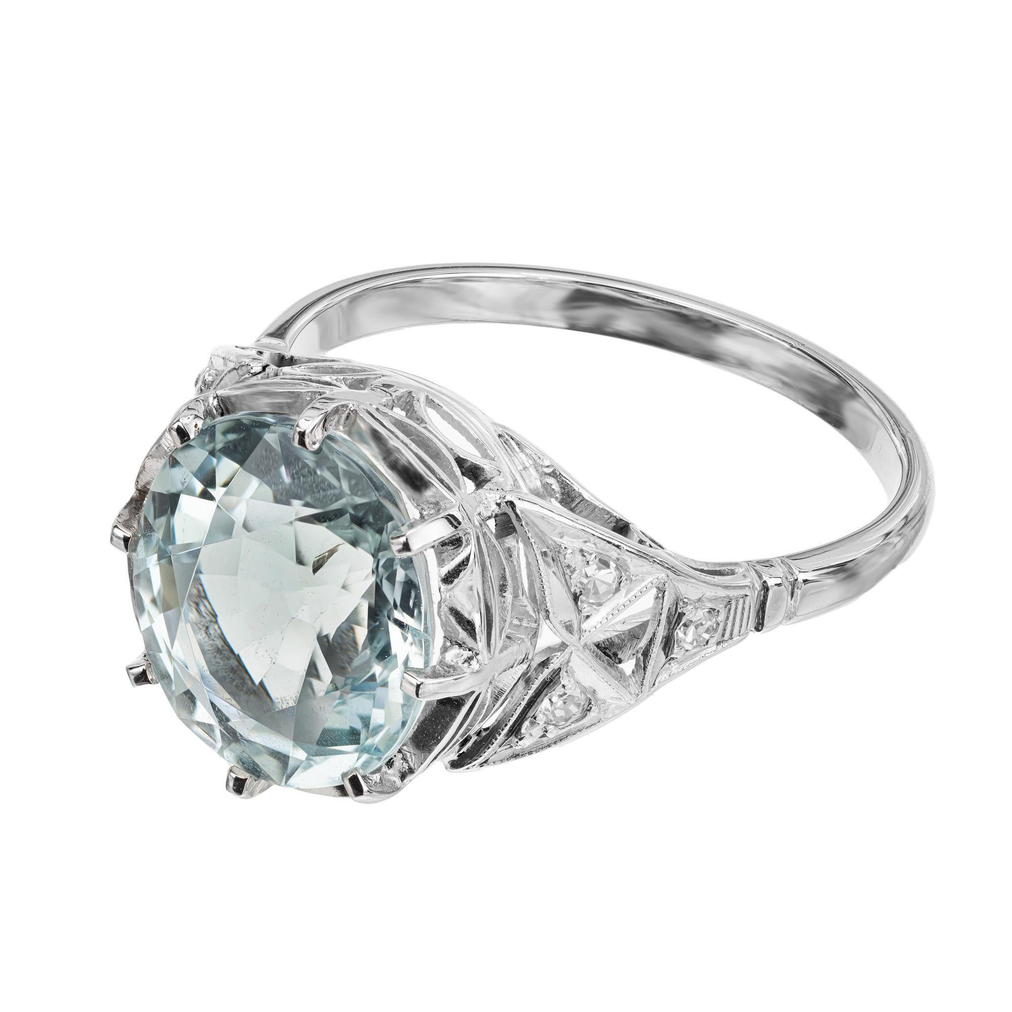 4.13 Carat Aquamarine Diamond Platinum Art Deco Ring  In Good Condition For Sale In Stamford, CT
