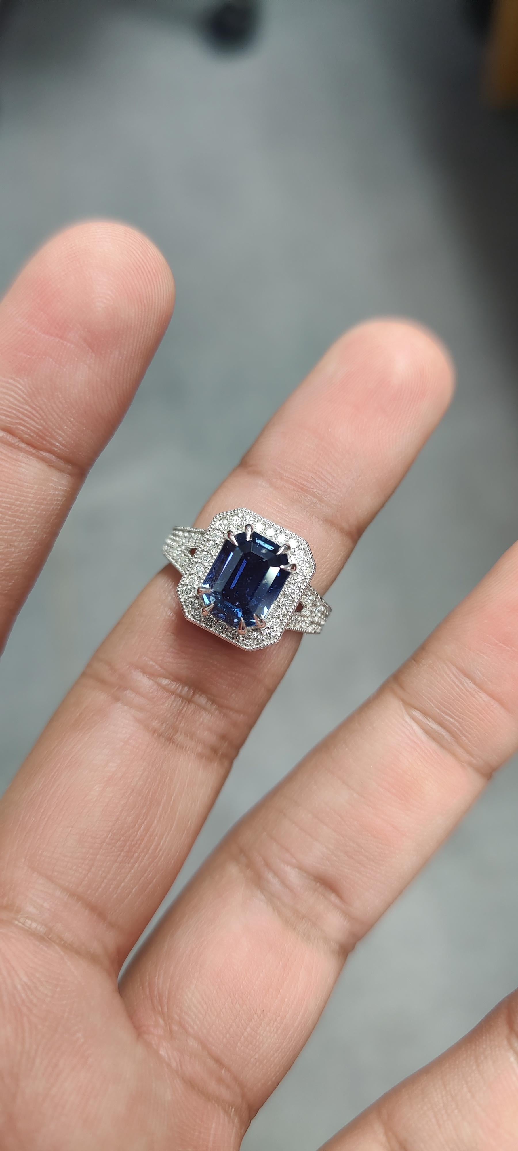 4.13 Carat No-Heat Sapphire and Diamond Ring in 18K White Gold For Sale 7