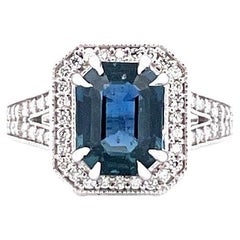 4.13 Carat No-Heat Sapphire and Diamond Ring in 18K Gold