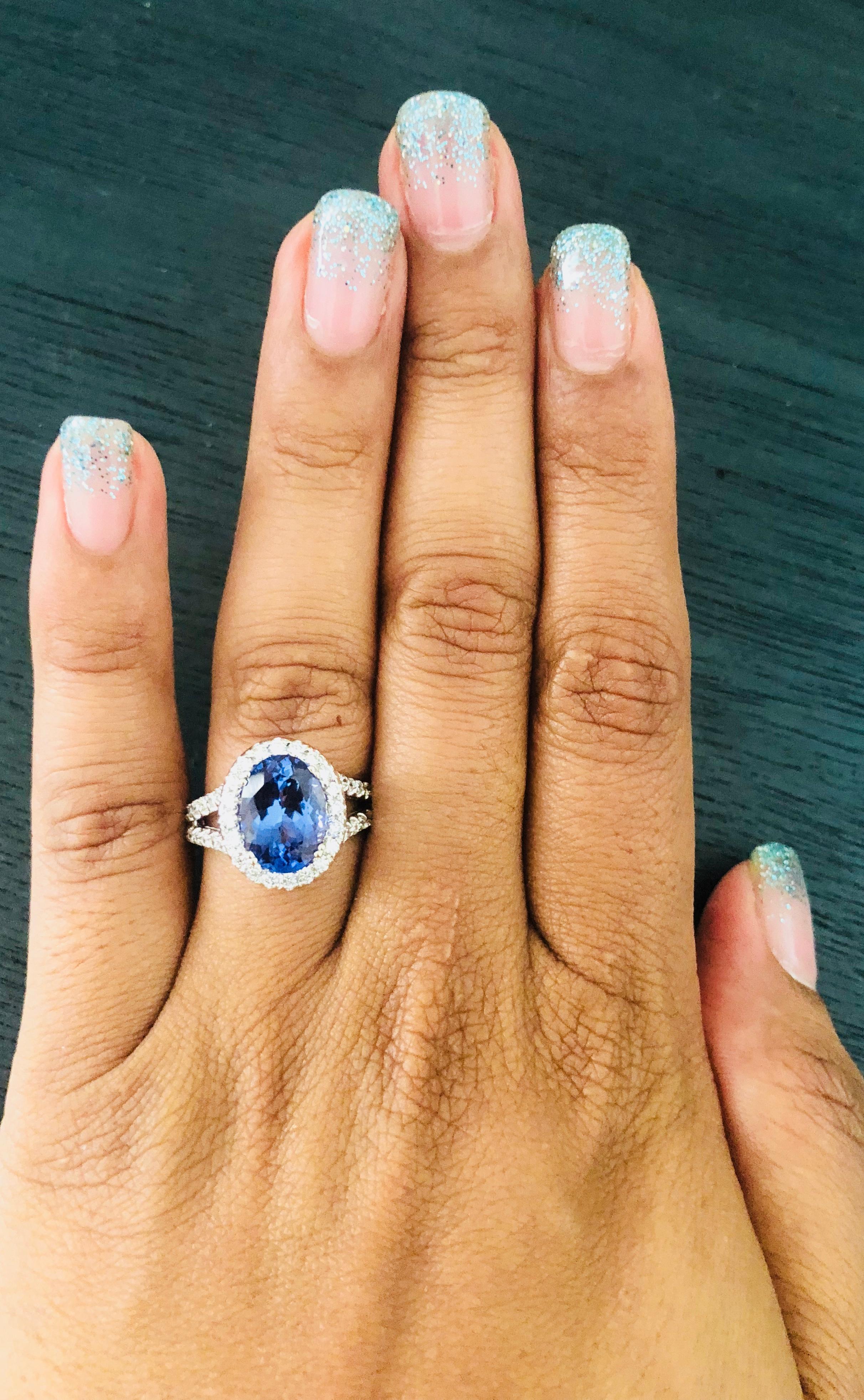 Tanzanite Diamond White Gold Engagement Ring In New Condition For Sale In Los Angeles, CA