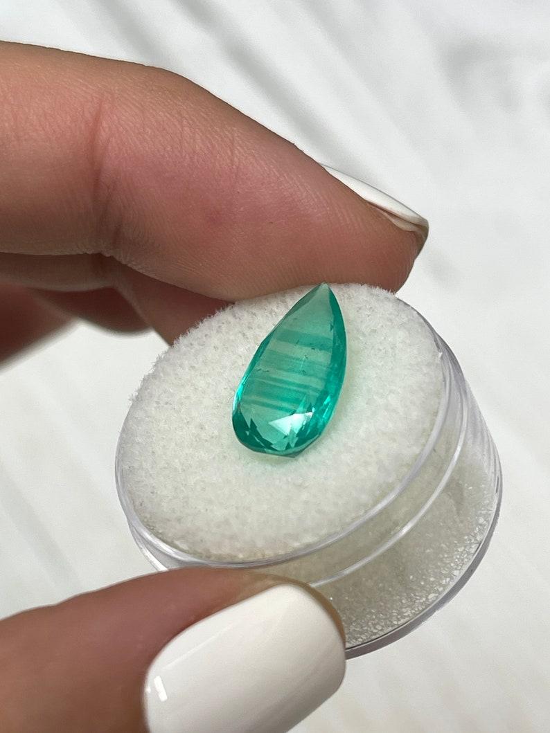Women's 4.13 Carat Unique Color Bands Colombian Emerald - Pear Cut Teardrop Loose For Sale