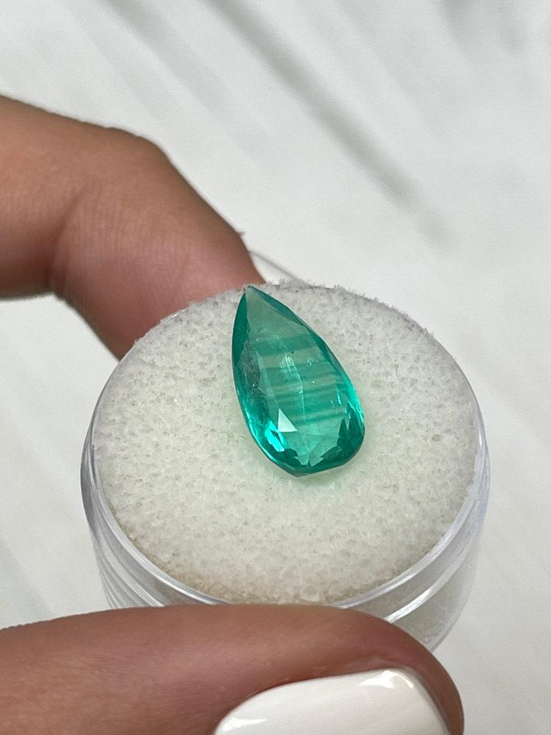 4.13 Carat Unique Color Bands Colombian Emerald - Pear Cut Teardrop Loose For Sale 1