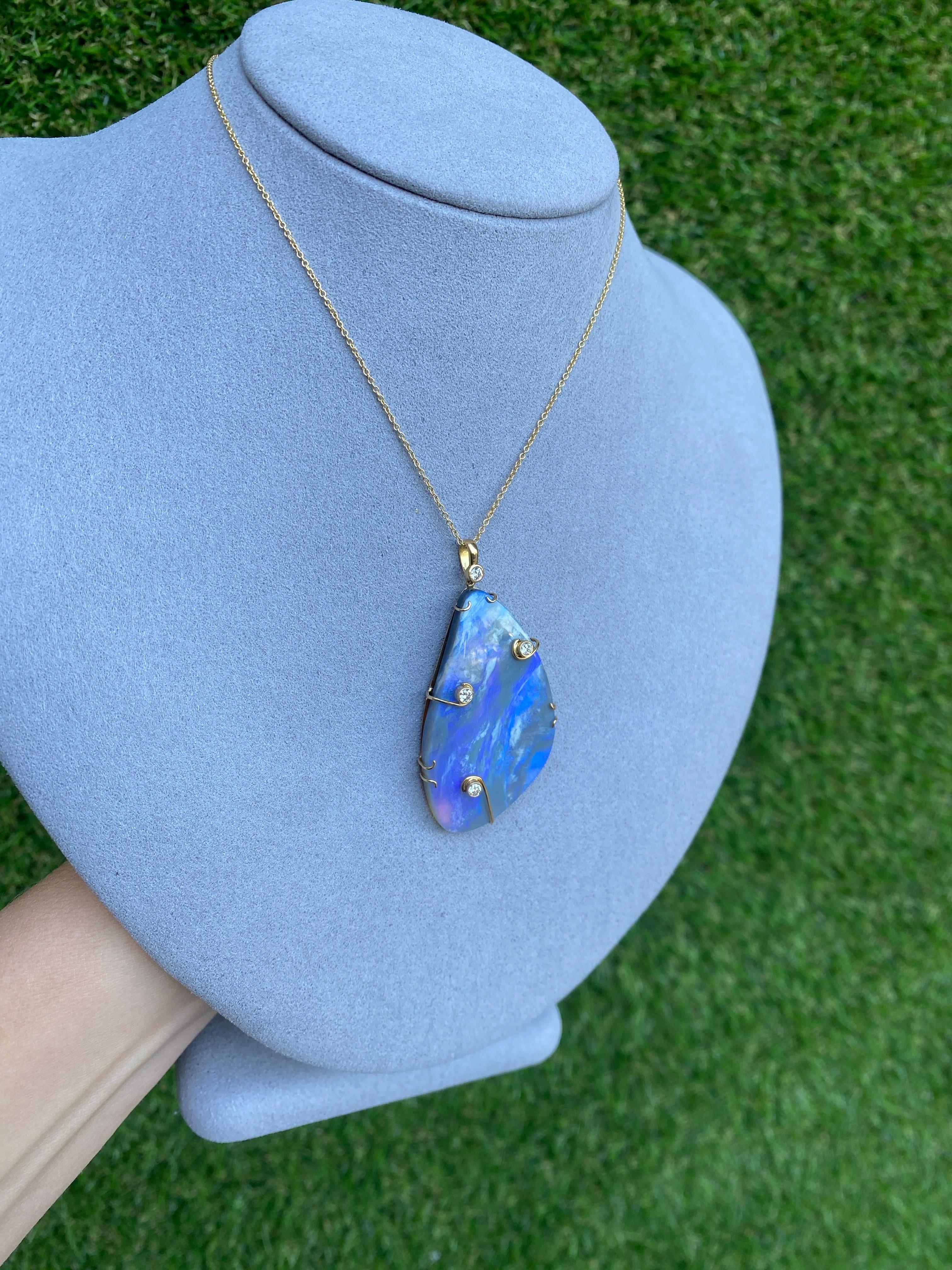 Collana in oro giallo 18k con opale Boulder e diamanti incastonati da 41,30 carati in vendita 10