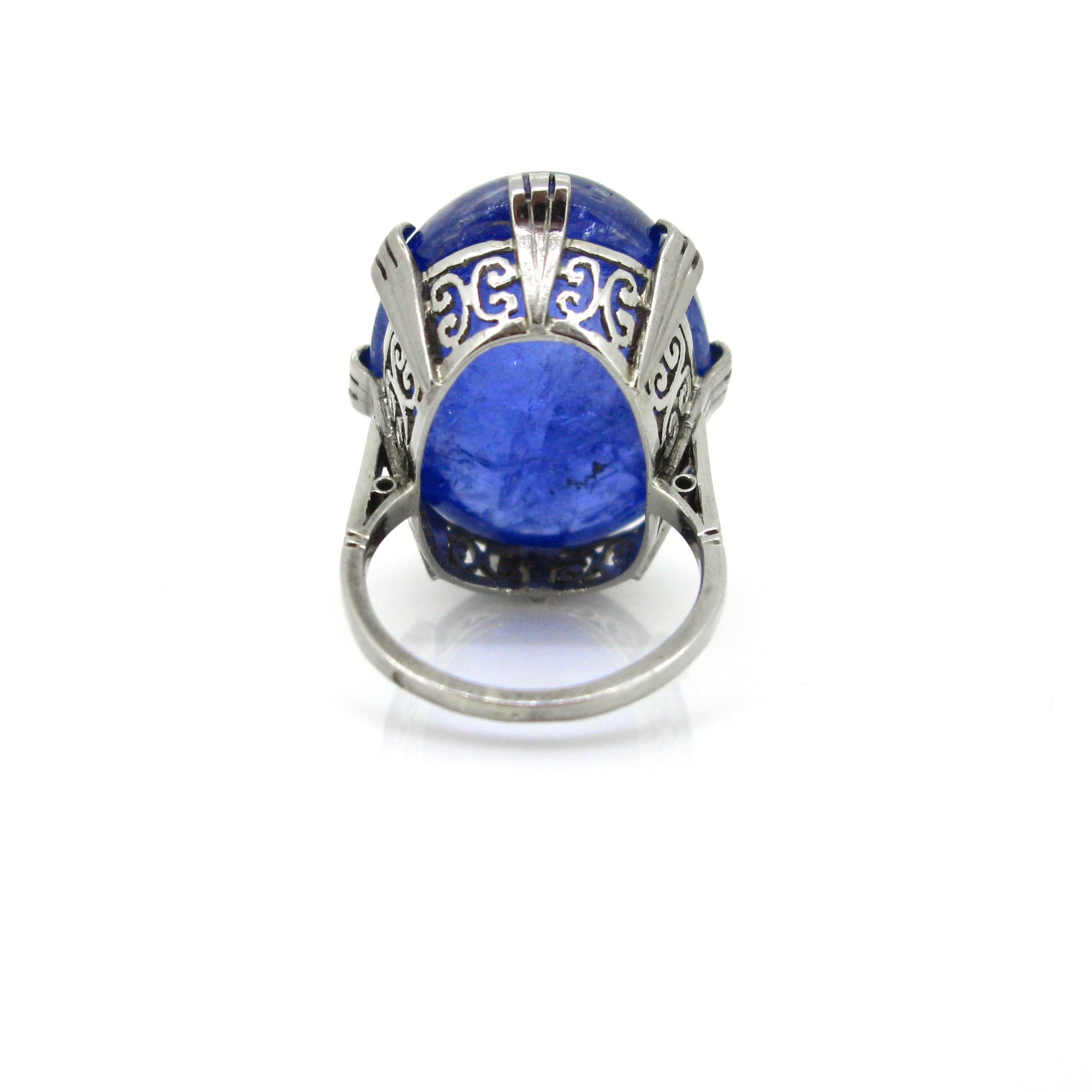 41.35 Carat Tanzanite Cabochon White Gold Fashion Cocktail Ring In Good Condition In London, GB