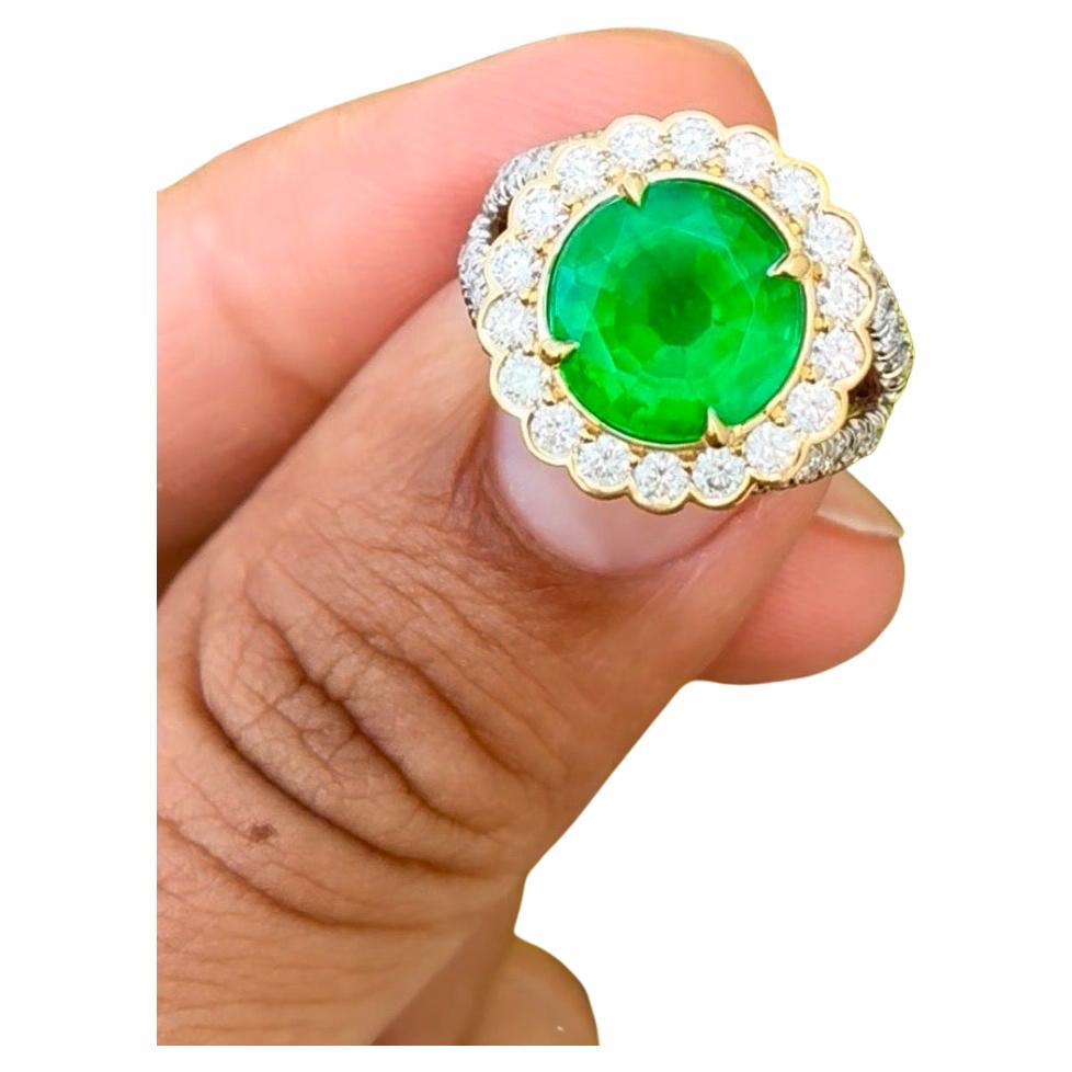 4,13 Karat sambischer kleiner Öl, Smaragdring aus Platin und 18K YG. GIA-zertifiziert.