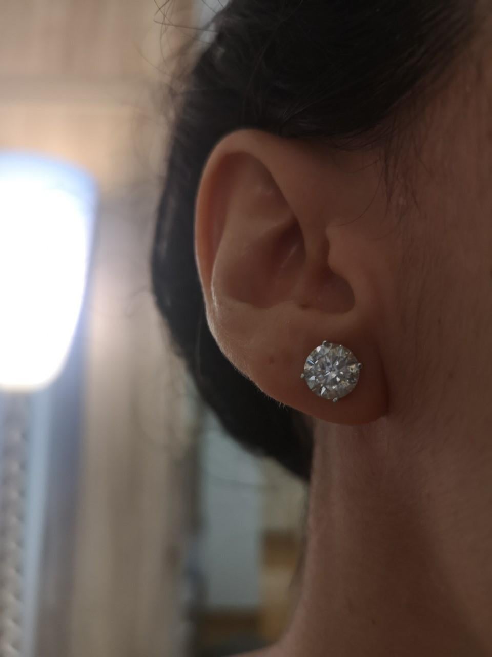 Modern 4.14 Carat Natural Earth Mined Diamond Studs For Sale