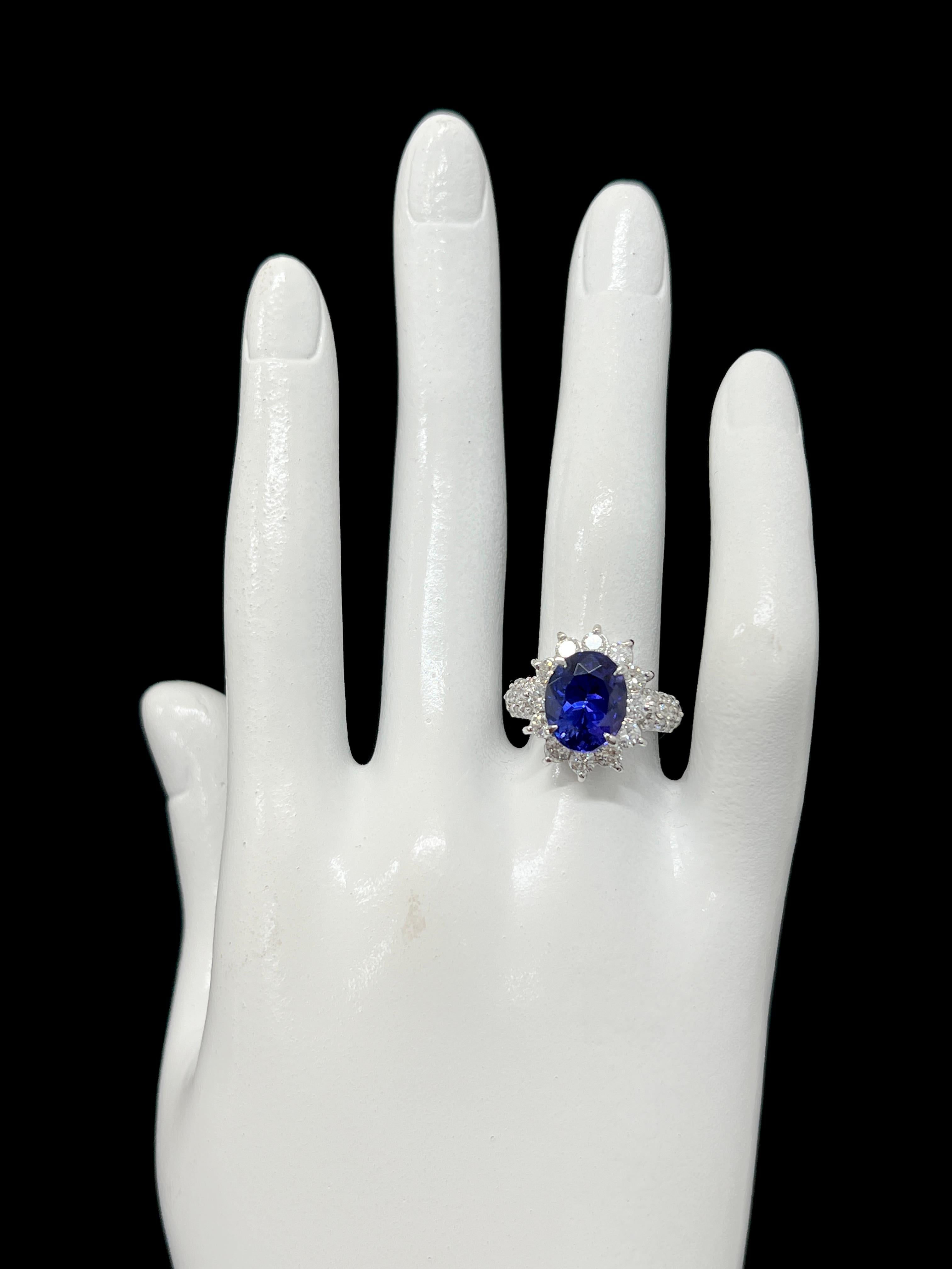 4.14 Carat Natural Oval-Cut Tanzanite and Diamond Cocktail Ring Set in Platinum For Sale 1