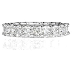 4.14 Carat Radiant Band Brilliant 18K Gold Effortless Elegance Modern Classic
