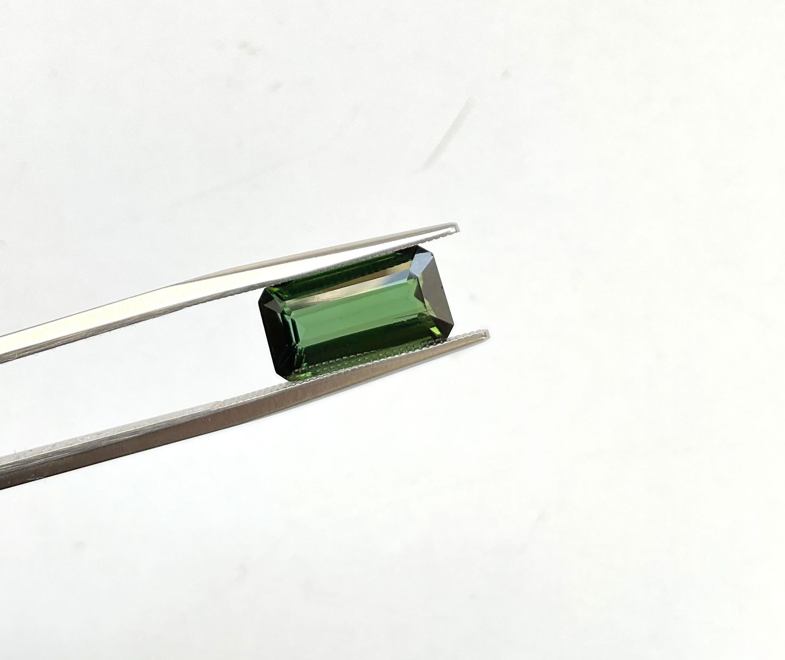 4.14 Carats Green Tourmaline Octagon Faceted Top Quality Cut stone Natural Gem For Sale 1
