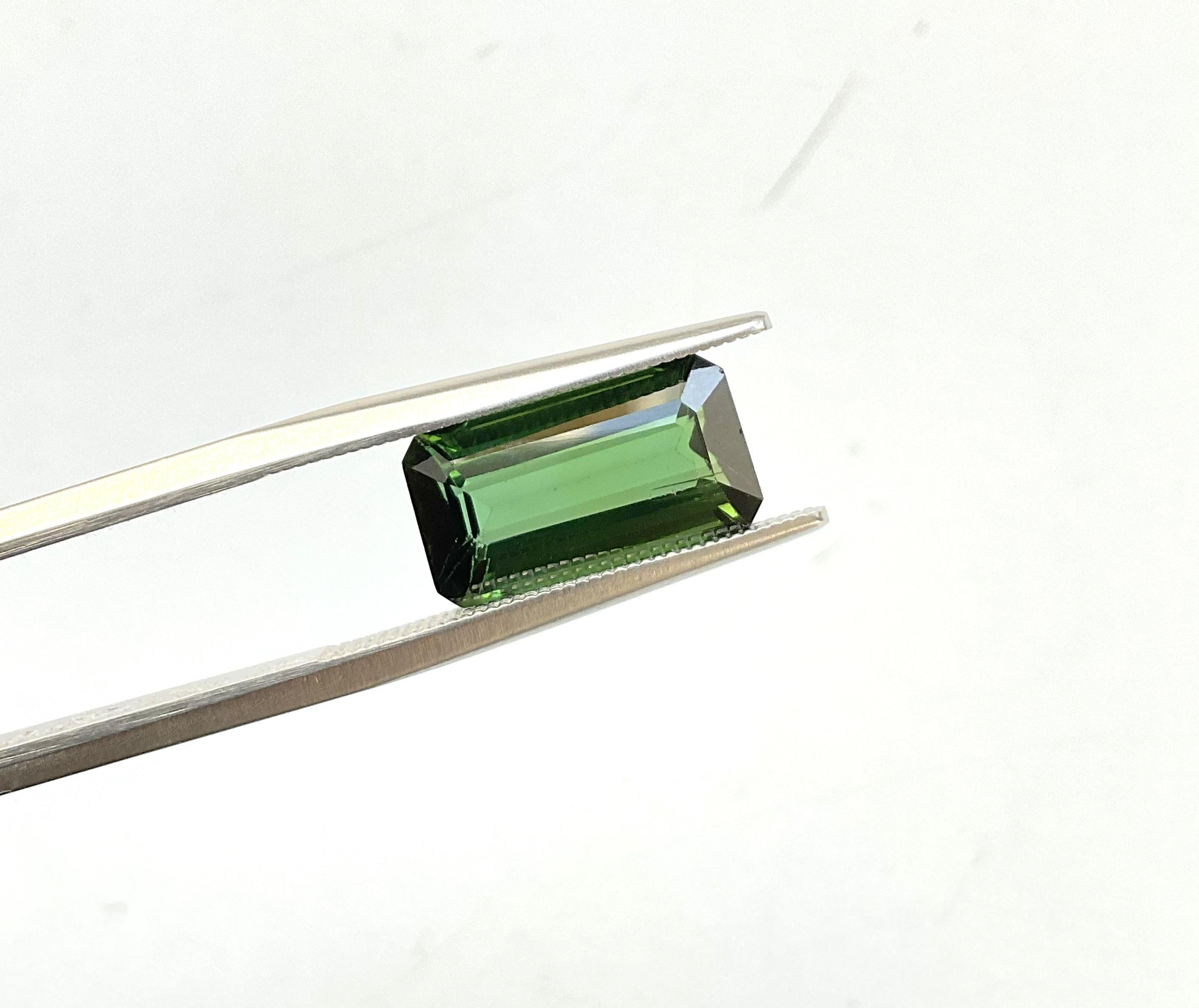 4.14 Carats Green Tourmaline Octagon Faceted Top Quality Cut stone Natural Gem For Sale 2