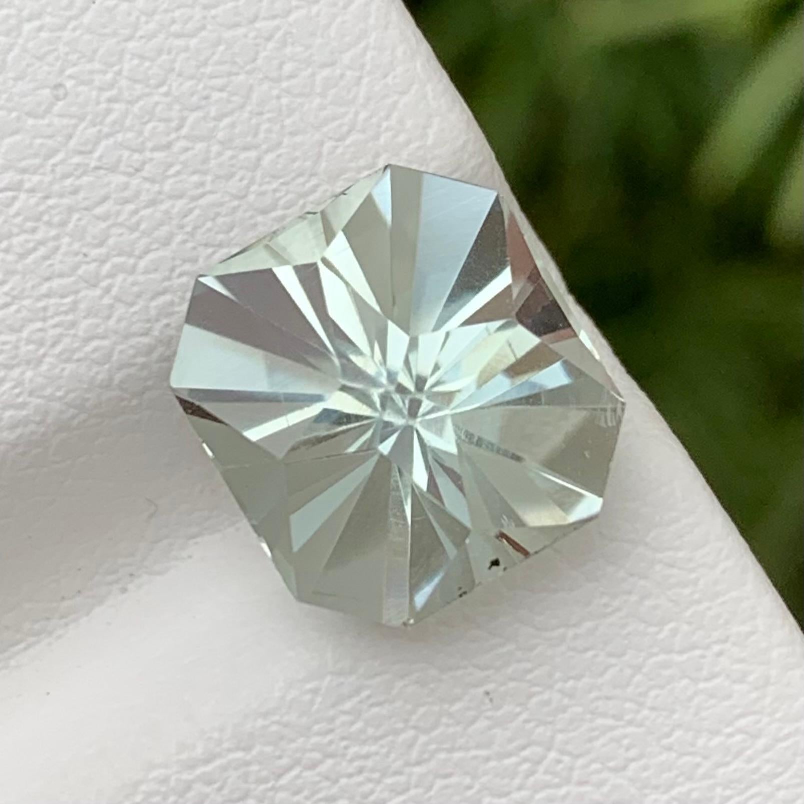 Loose Green Amethyst 
Weight: 4.15 Carats 
Dimension: 10.1 x 9.5 x 8 Mm
Colour: Green 
Origin: Brazil 
Certificate: On Demand 
Shape : Emerald 


Green amethyst, also known as prasiolite, is a captivating gemstone that exudes an enchanting hue of