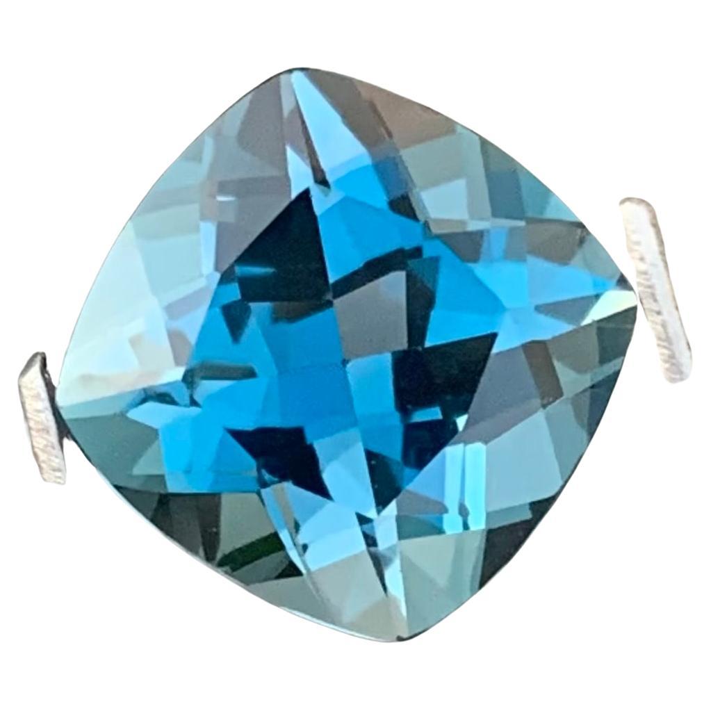 4.15 Carat Glamorous Loose London Blue Topaz Perfect Square Shape Gem  For Sale