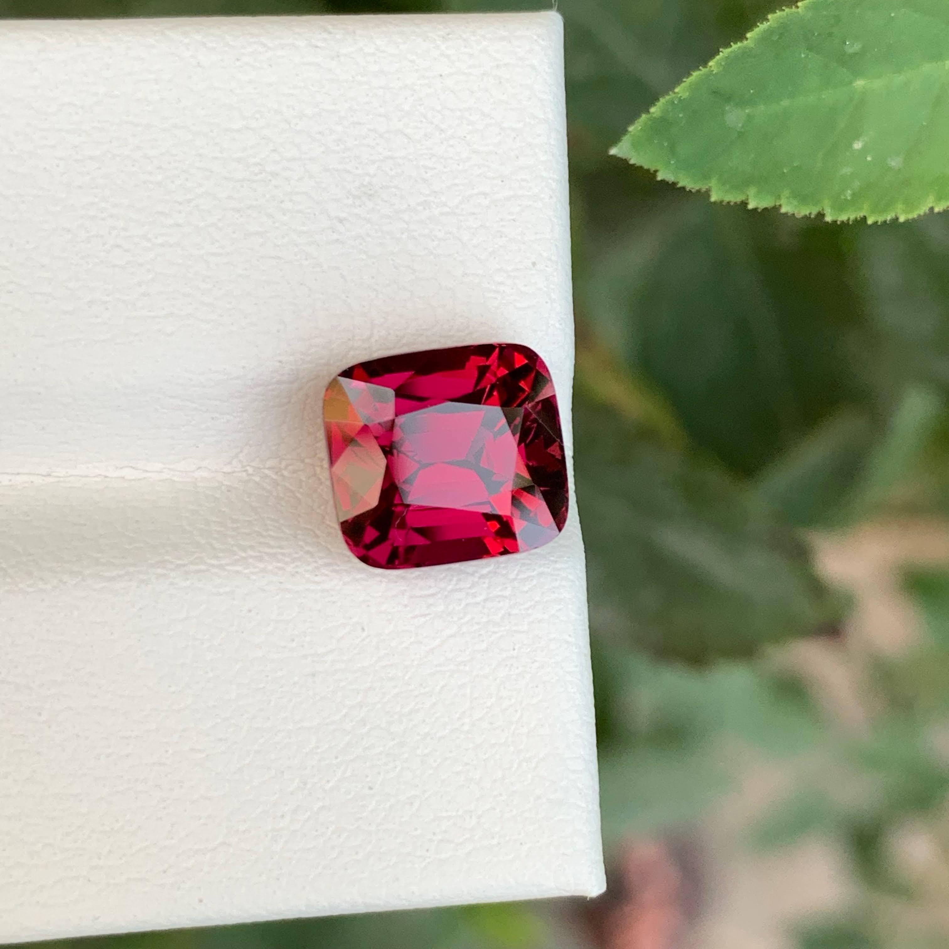 4,15 Karat Lose rosa-rot Umbalit Granat Stein Kissenschliff aus Afrika im Angebot 4