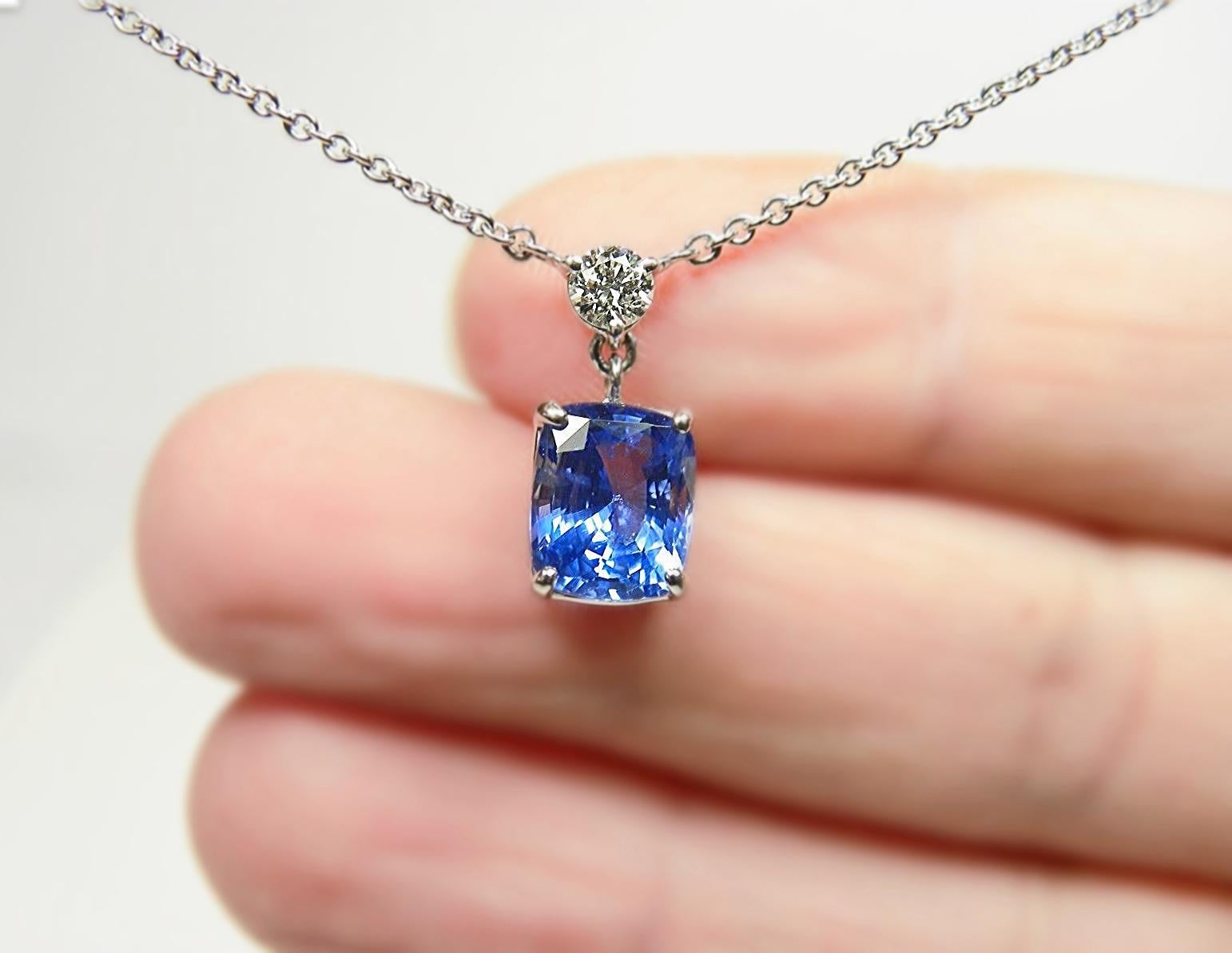 Women's 4.15 Carat Natural Blue Sapphire and Diamond Pendant Necklace Platinum 950