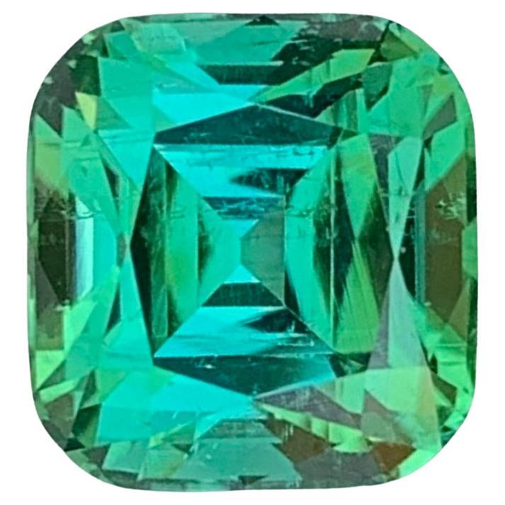 Gema natural suelta de turmalina verde de 4.15 quilates en forma de cojín