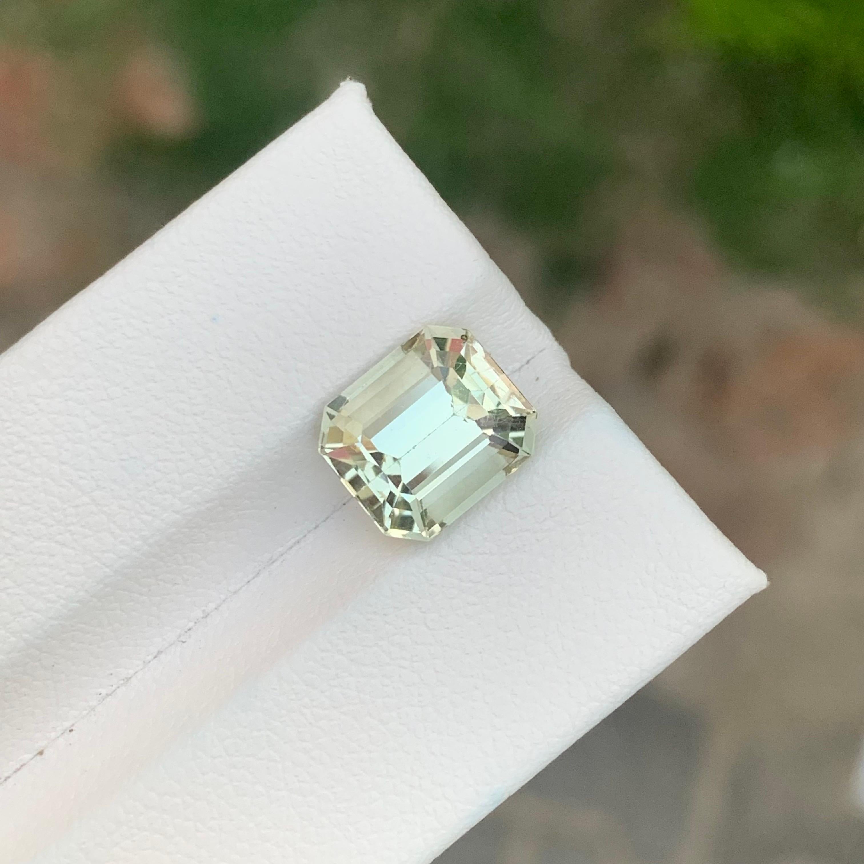 4,15 carati di pietra naturale sciolta a forma di smeraldo Heliodor In condizioni Nuovo in vendita a Peshawar, PK