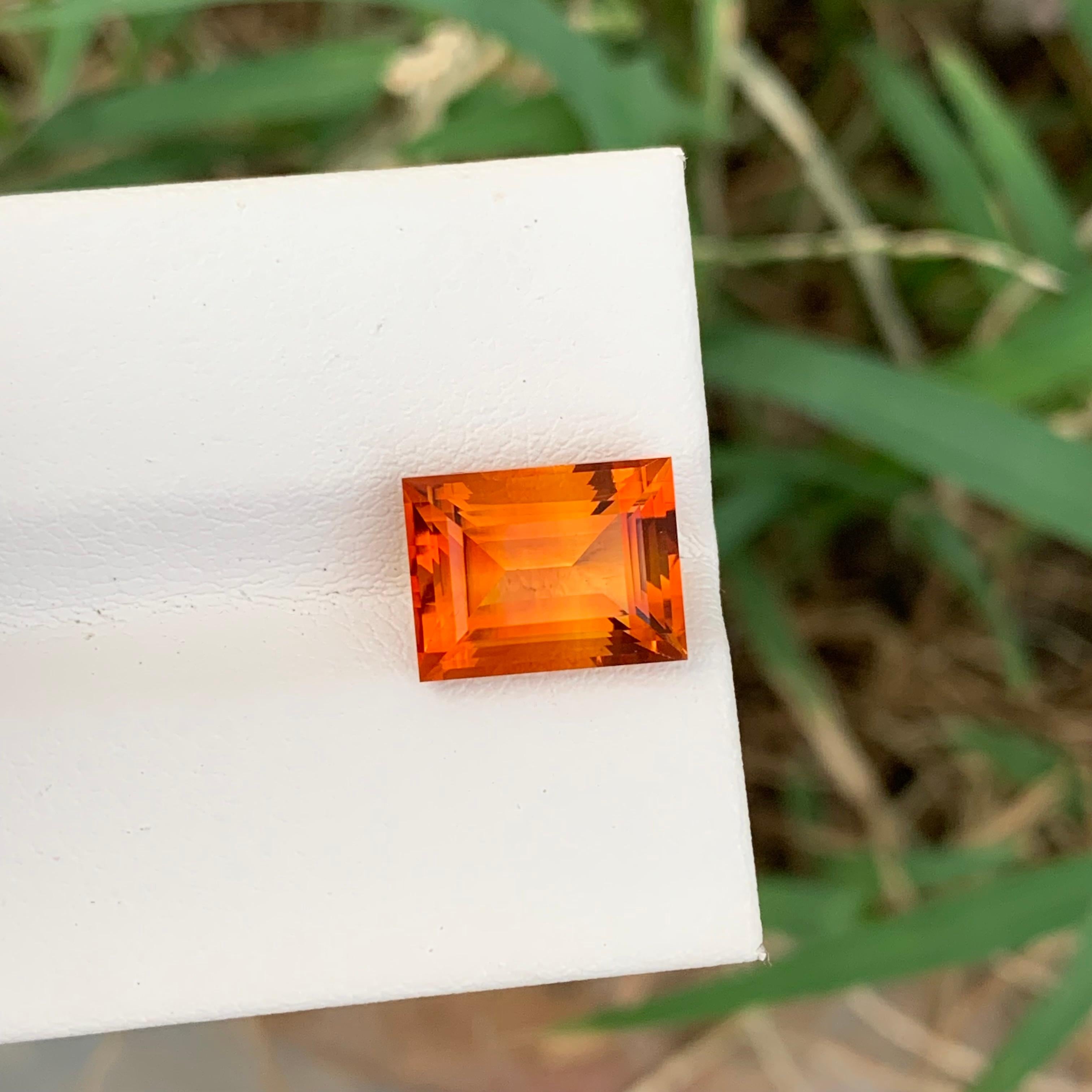 4.15 Carat Natural Loose Madeira Citrine Baguette Shape Gem For Jewellery For Sale 4