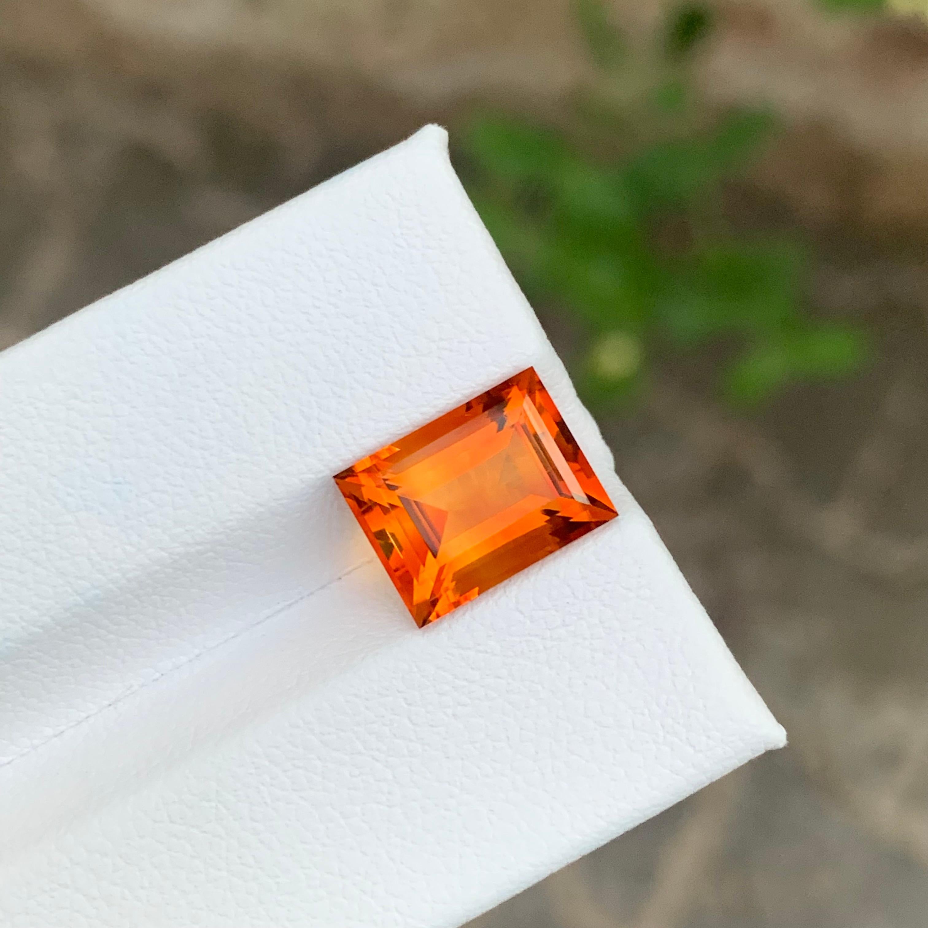 Arts and Crafts 4.15 Carat Natural Loose Madeira Citrine Baguette Shape Gemstone in vendita