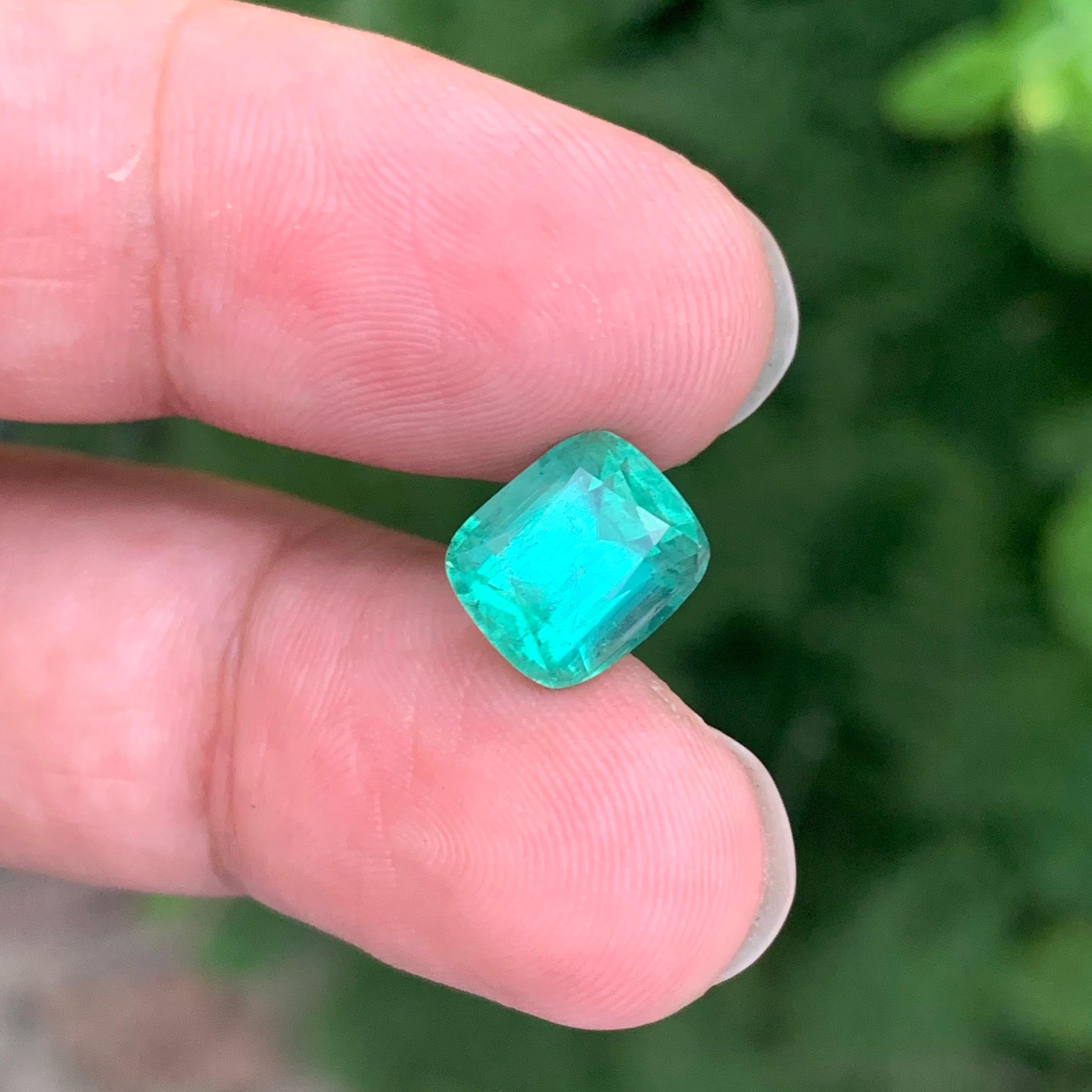 4.15 Carat Natural Mint Green Tourmaline Loose Afghanistan’s Gemstone For Sale 8