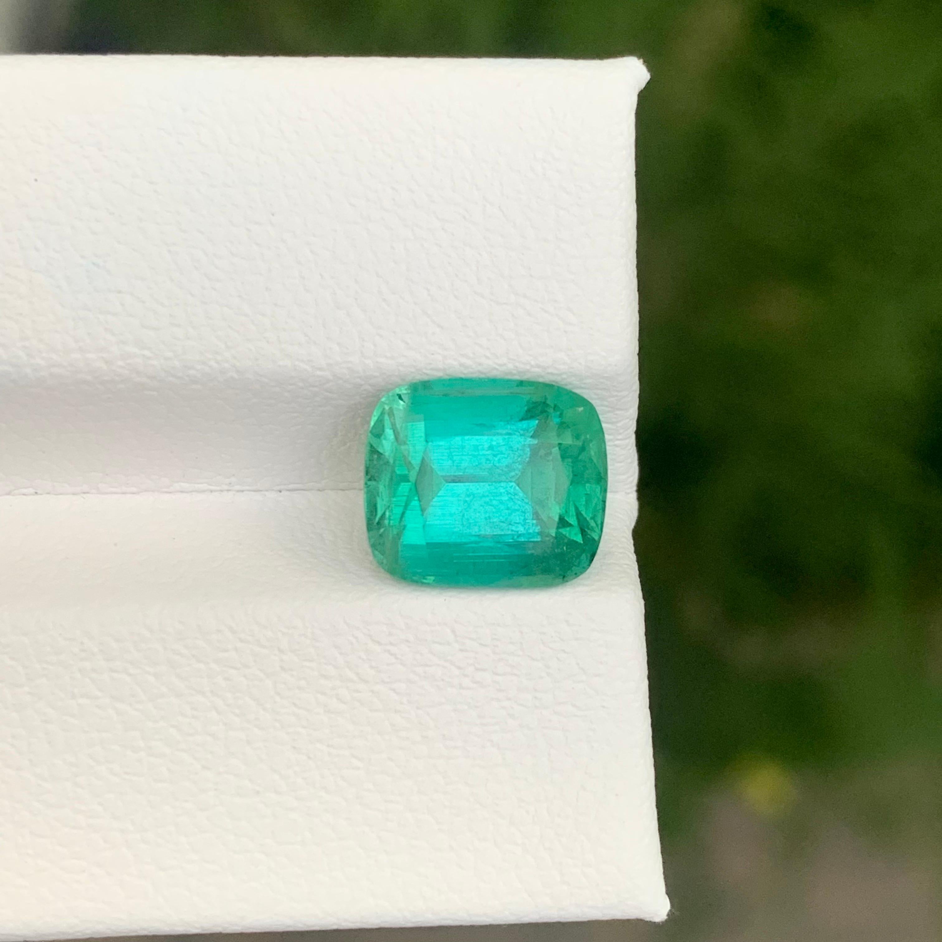 Arts and Crafts 4.15 Carat Natural Mint Green Tourmaline Loose Afghanistan’s Gemstone For Sale