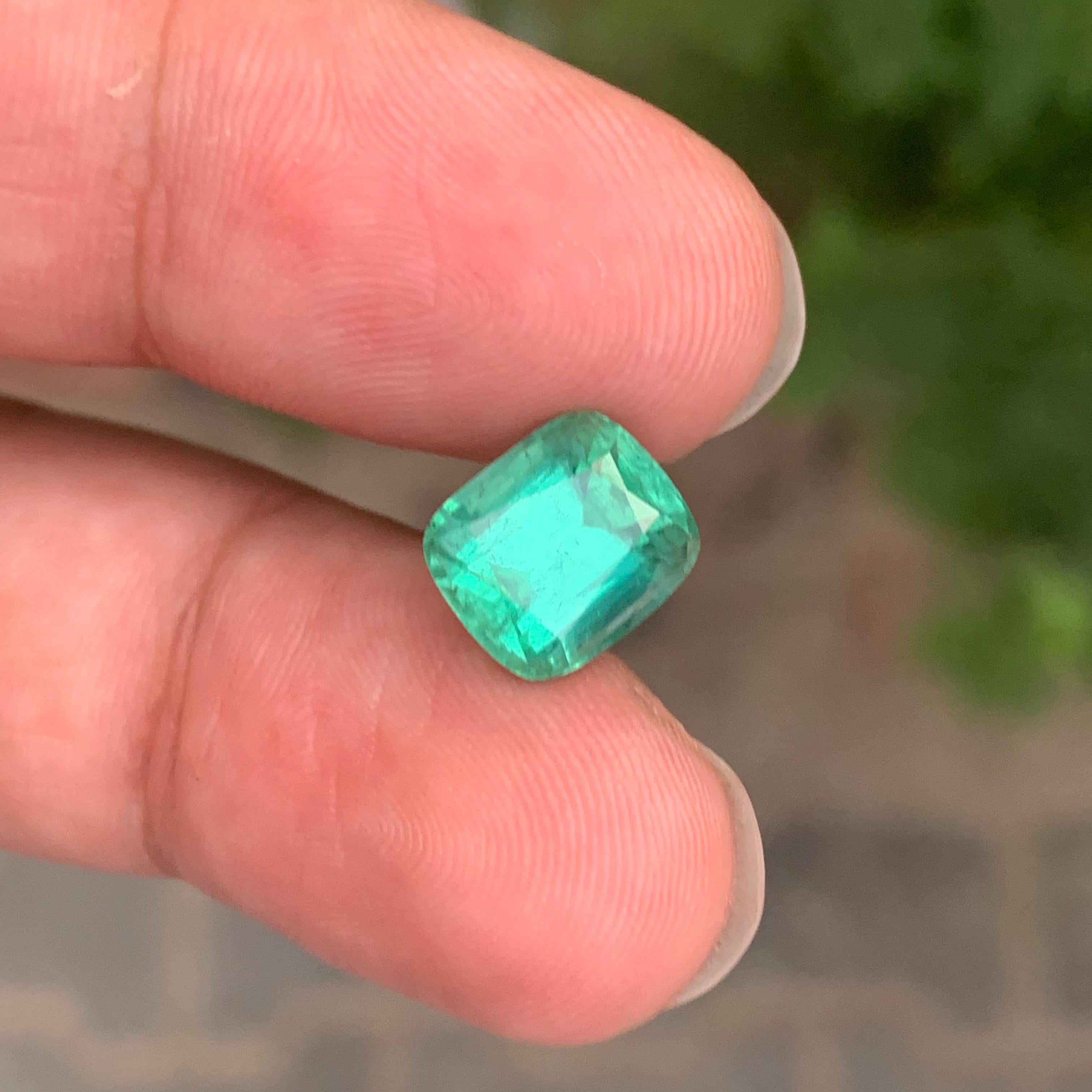 4.15 Carat Natural Mint Green Tourmaline Loose Afghanistan’s Gemstone In New Condition For Sale In Peshawar, PK