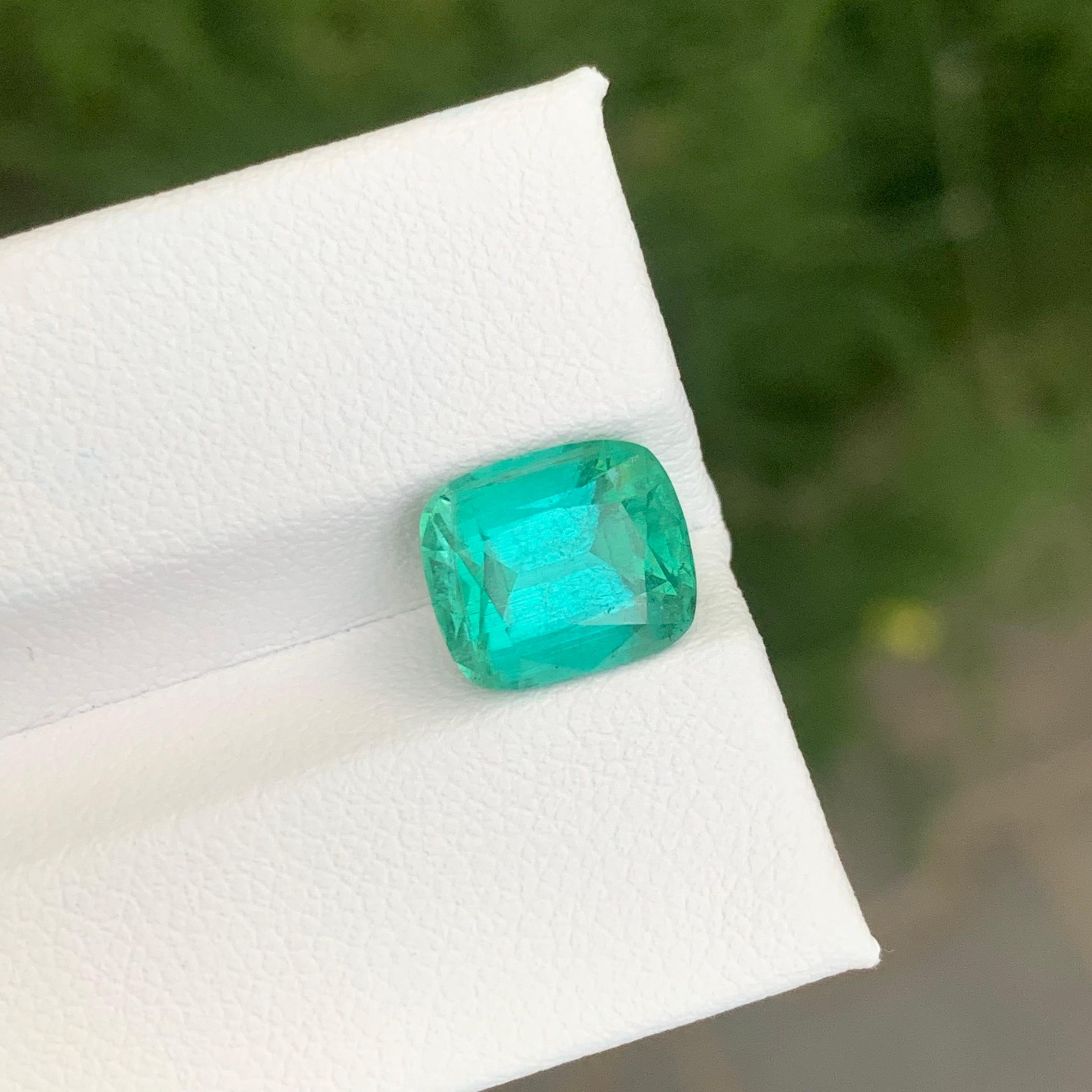4.15 Carat Natural Mint Green Tourmaline Loose Afghanistan’s Gemstone For Sale 3