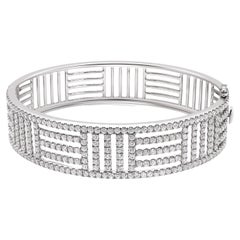 4.15 Carat White Round Brilliant Diamond Archway of Wind Design Bracelet 18K