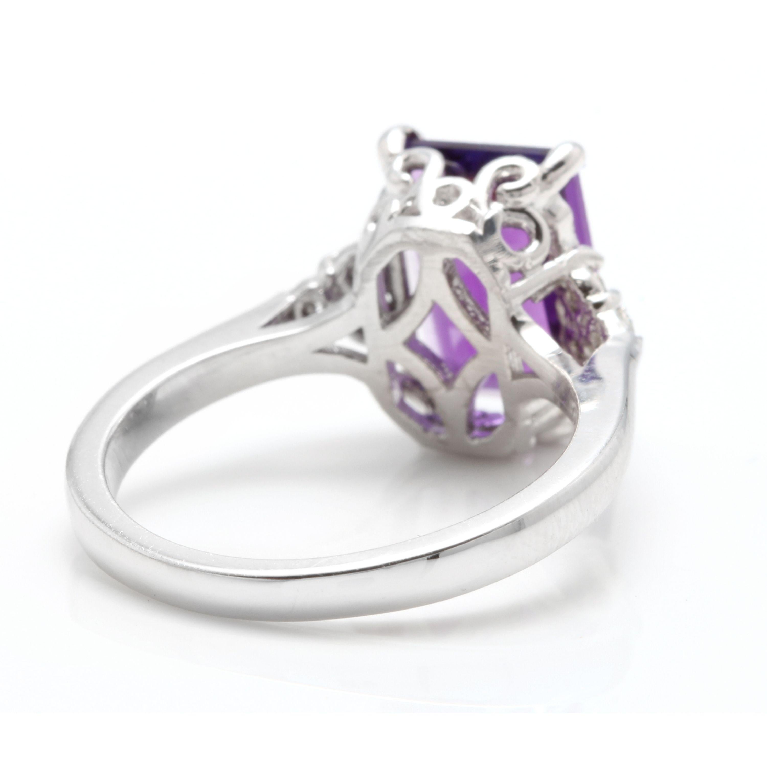 4.15 Carat Natural Amethyst and Diamond 14 Karat Solid White Gold Ring In New Condition For Sale In Los Angeles, CA