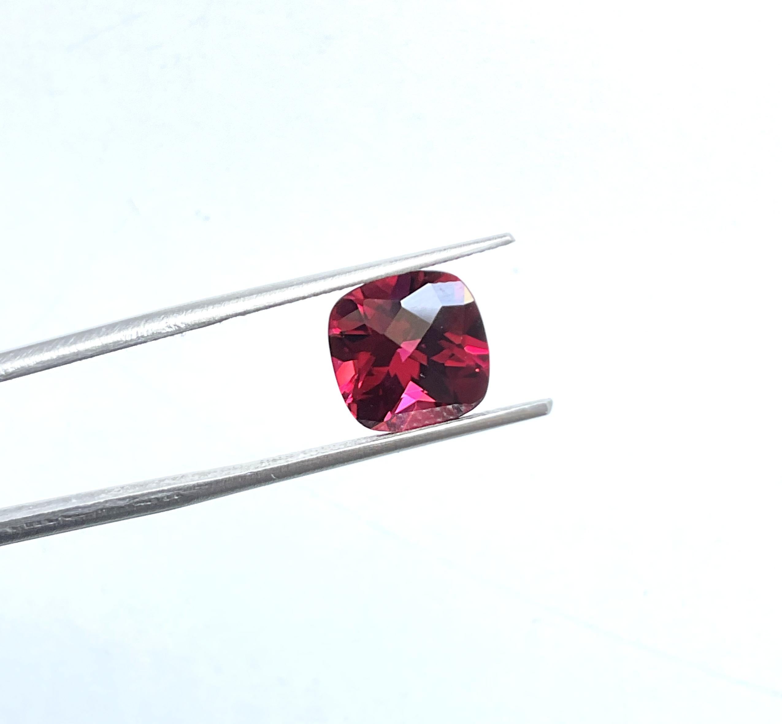 4.15 carats natural red rubellite tourmaline cushion cut louple clean gemstone For Sale 1
