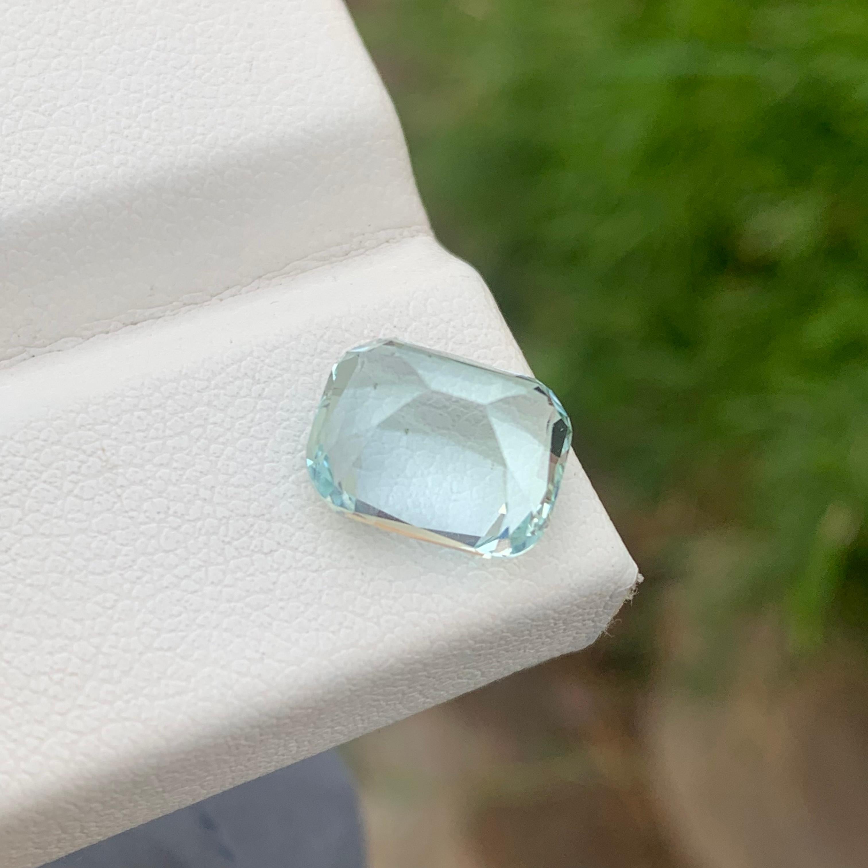 4.15 Carats Unheated Untreated Loose Aquamarine Ring Gem March Birthstone  For Sale 1